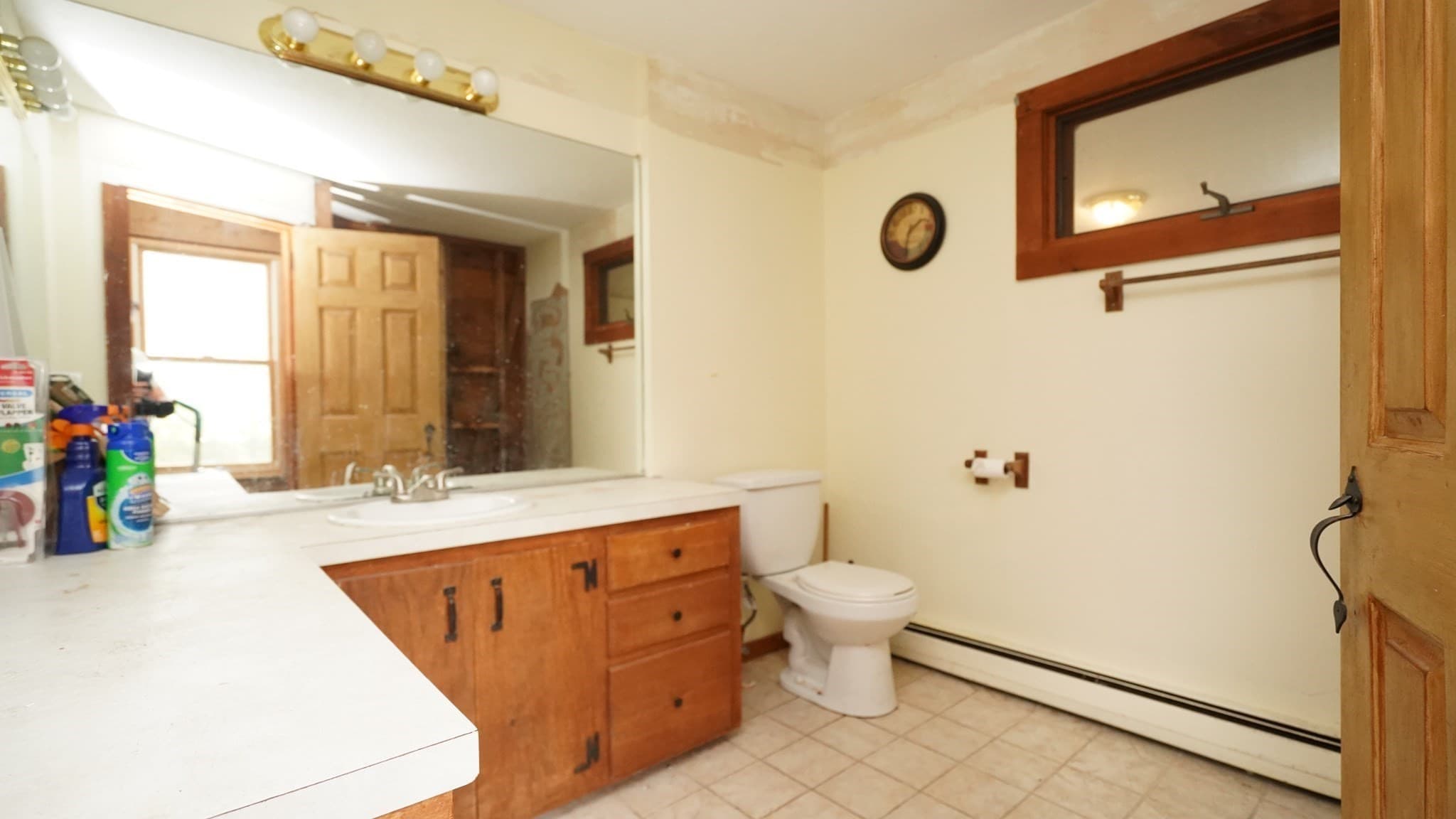 Single Family Residence at 195 Mount Hope St, North Attleboro MA 02760, photo 14 of 39