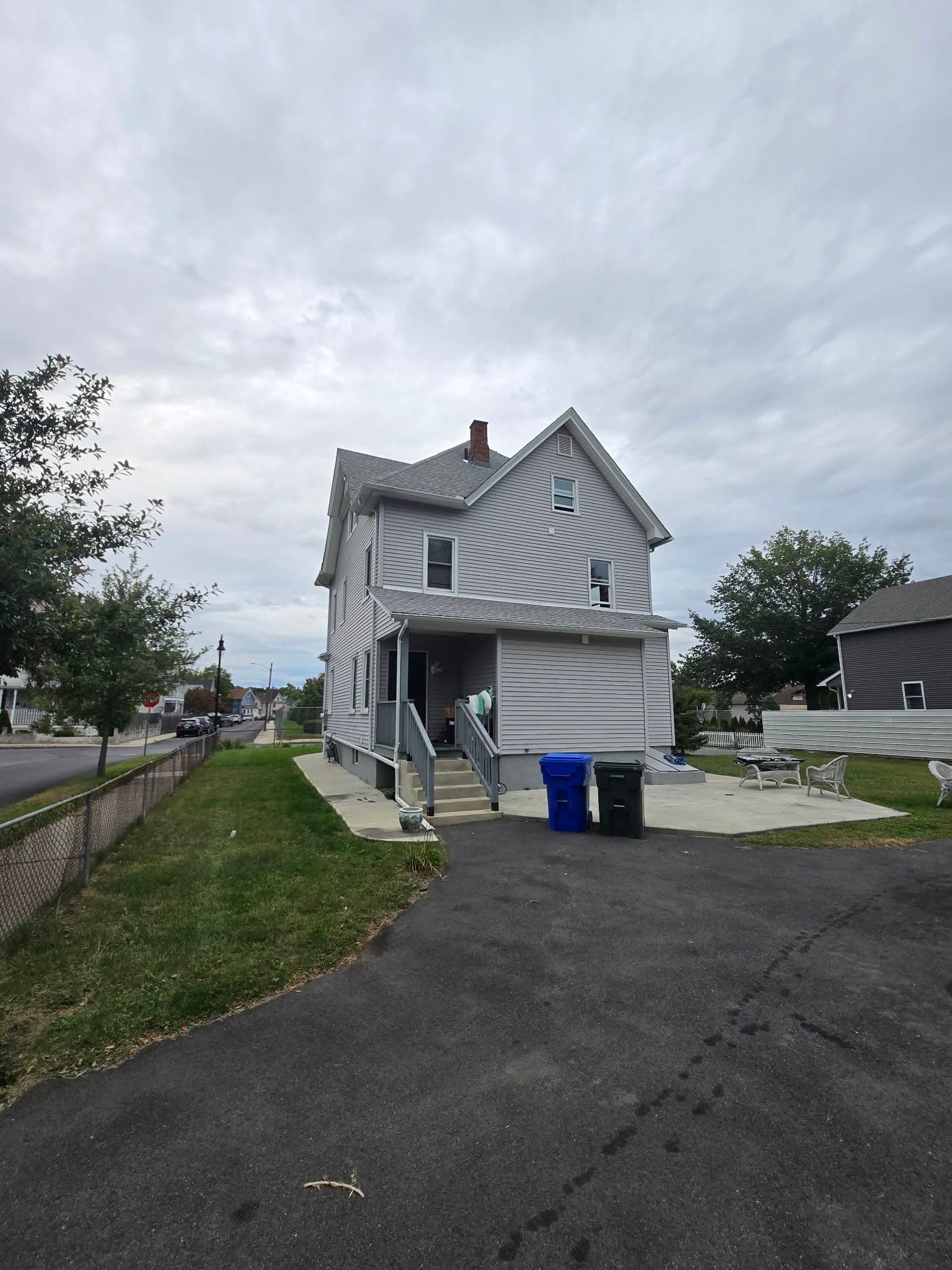 Single Family Residence at 246 Walnut St, Springfield MA 01105, Springfield, photo 5 of 5