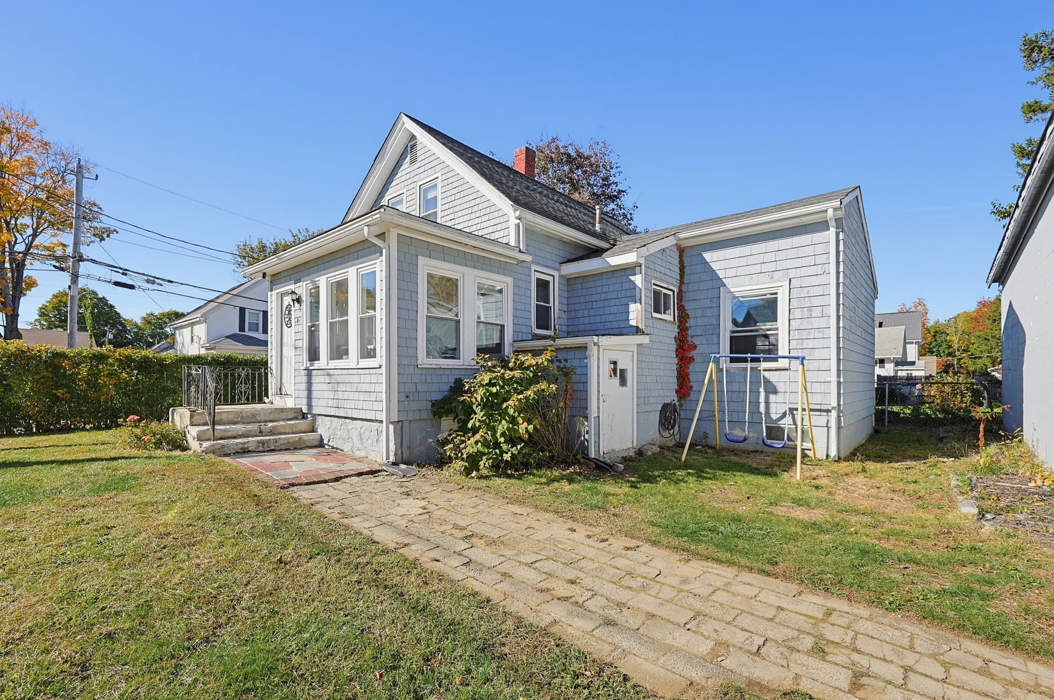 Single Family Residence at 116 Gladstone St, Brockton MA 02302, photo 2 of 25
