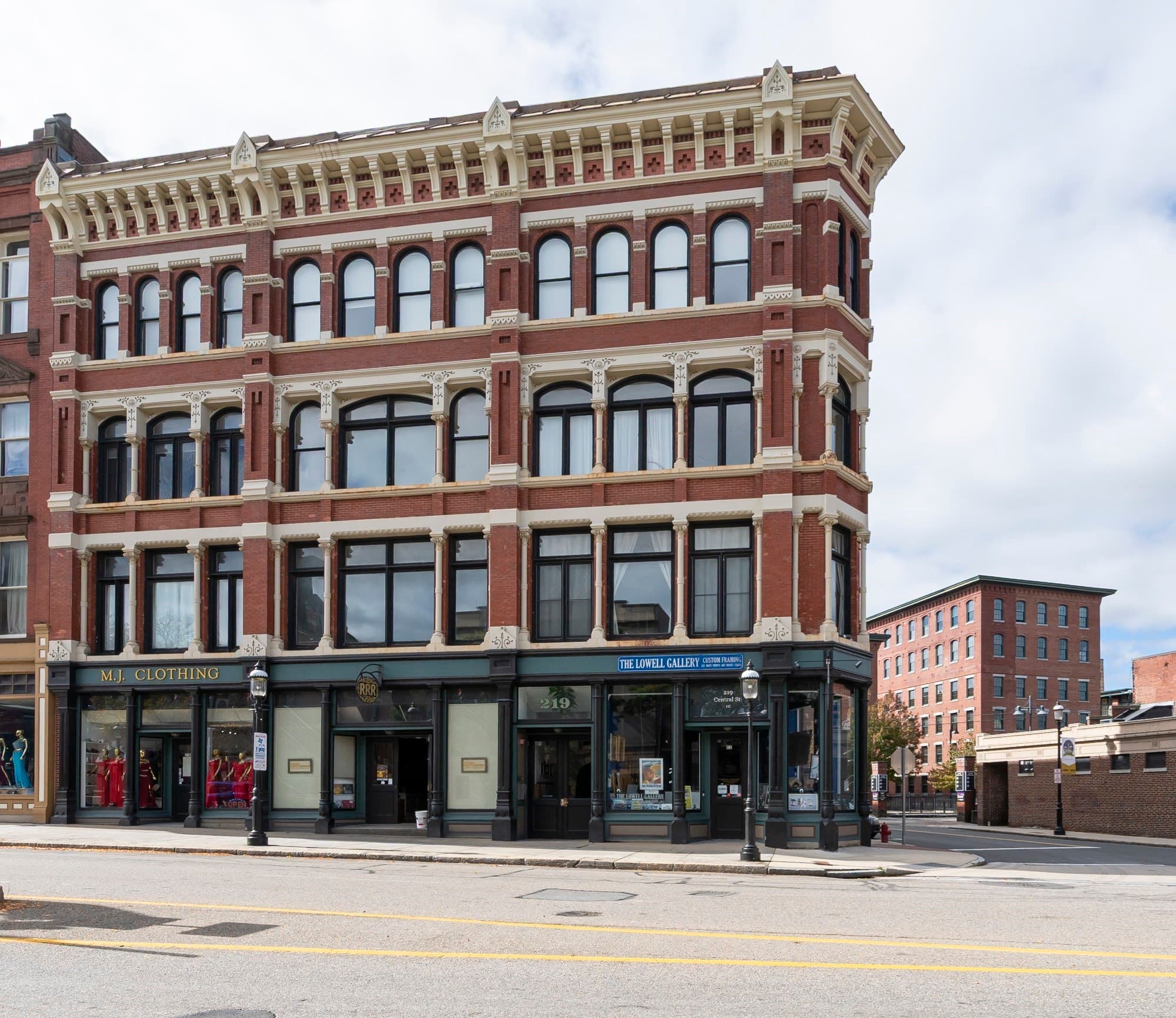 219 Central St # 3A, Lowell MA 01852