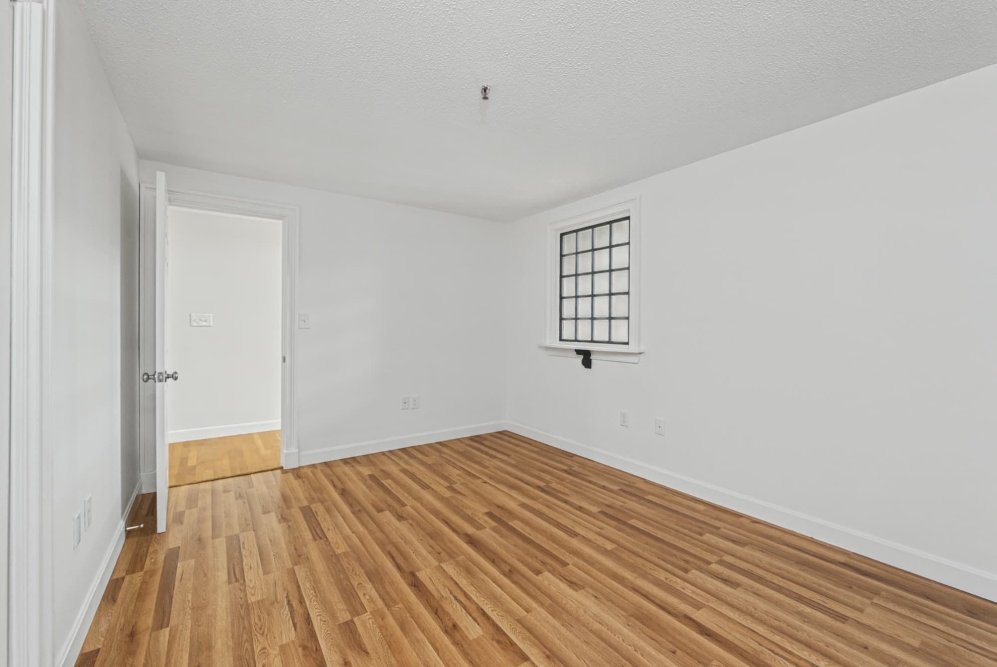 Condominium at 219 Central St # 3A, Lowell MA 01852, Lowell, photo 10 of 31
