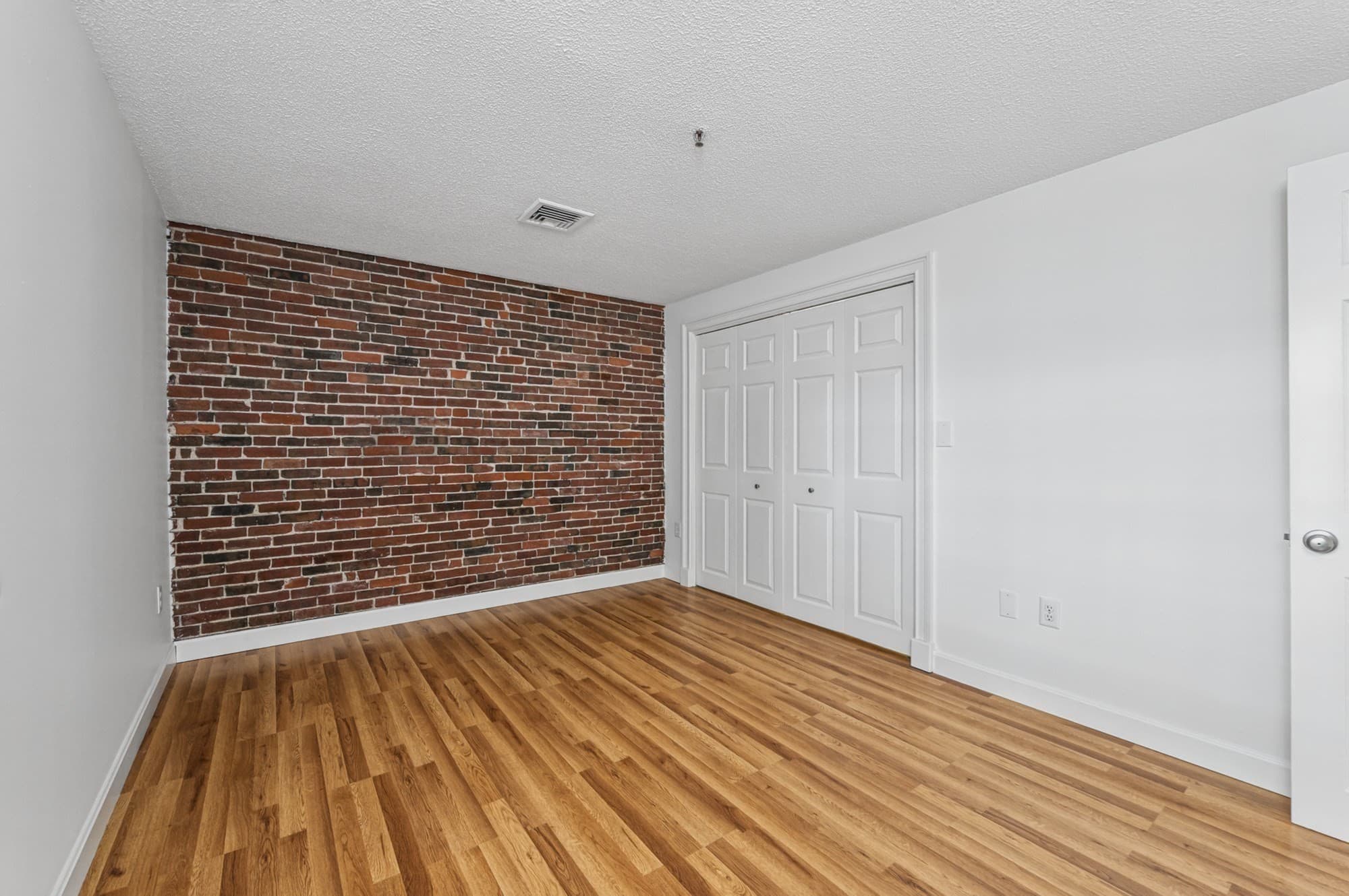 Condominium at 219 Central St # 3A, Lowell MA 01852, Lowell, photo 11 of 31
