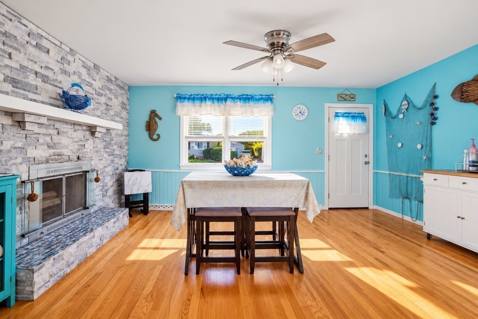 Single Family Residence at 11 Anne St, East Longmeadow MA 01028, East Longmeadow, photo 13 of 29