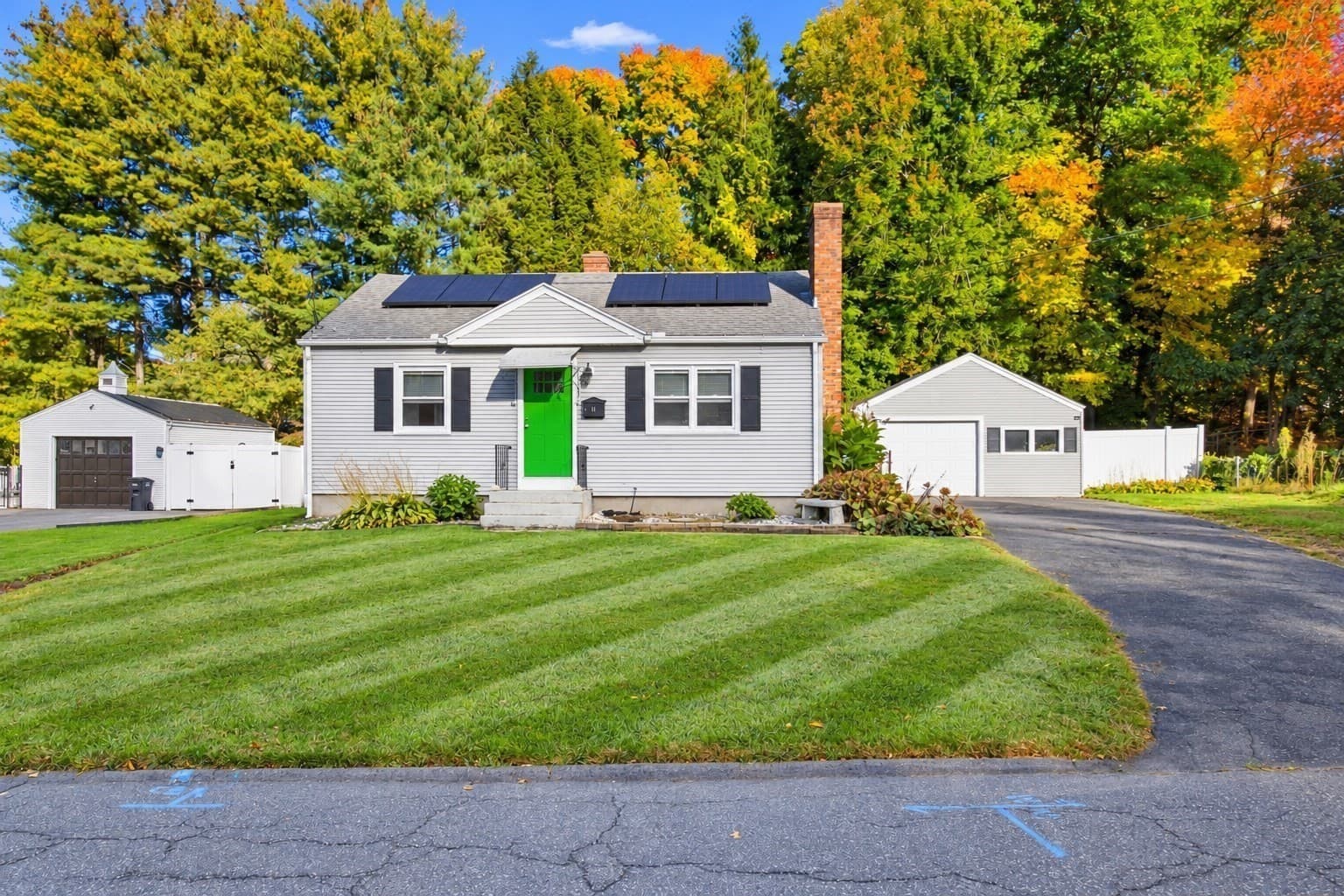 11 Anne St, East Longmeadow MA 01028