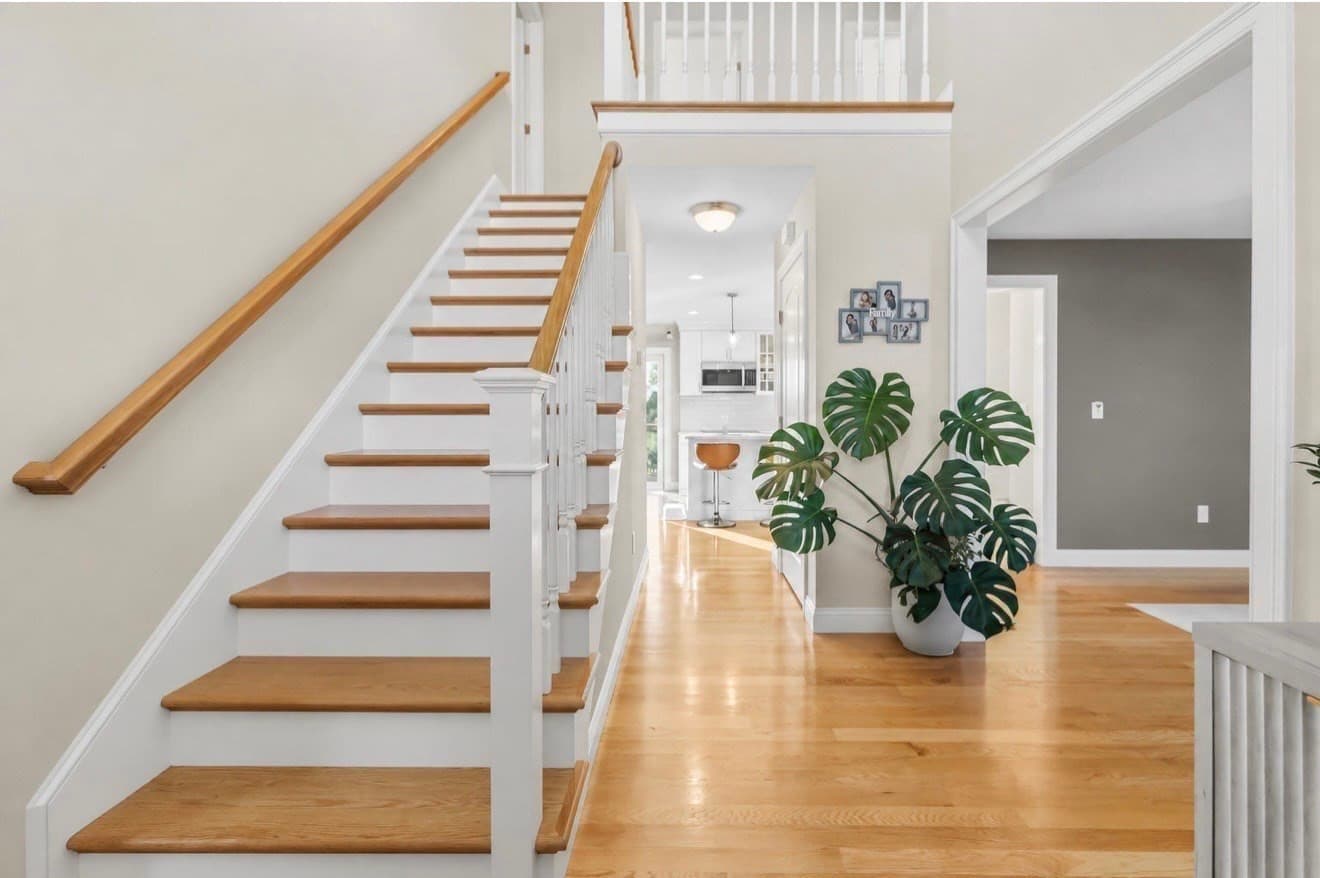 Single Family Residence at 8 Lannister Ln, Seekonk MA 02771, Seekonk, photo 4 of 35