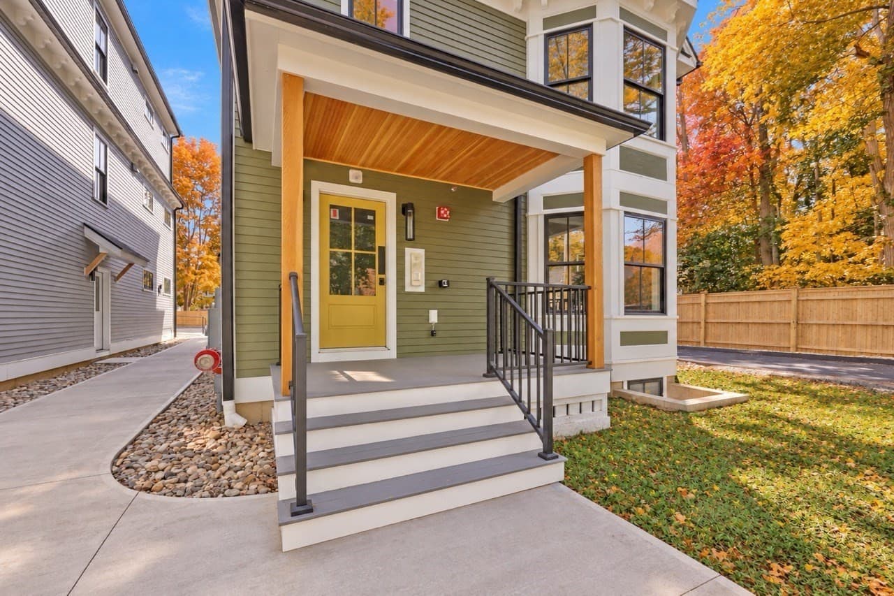 Condominium at 14 Garfield St. # B3, Northampton MA 01062, photo 2 of 38
