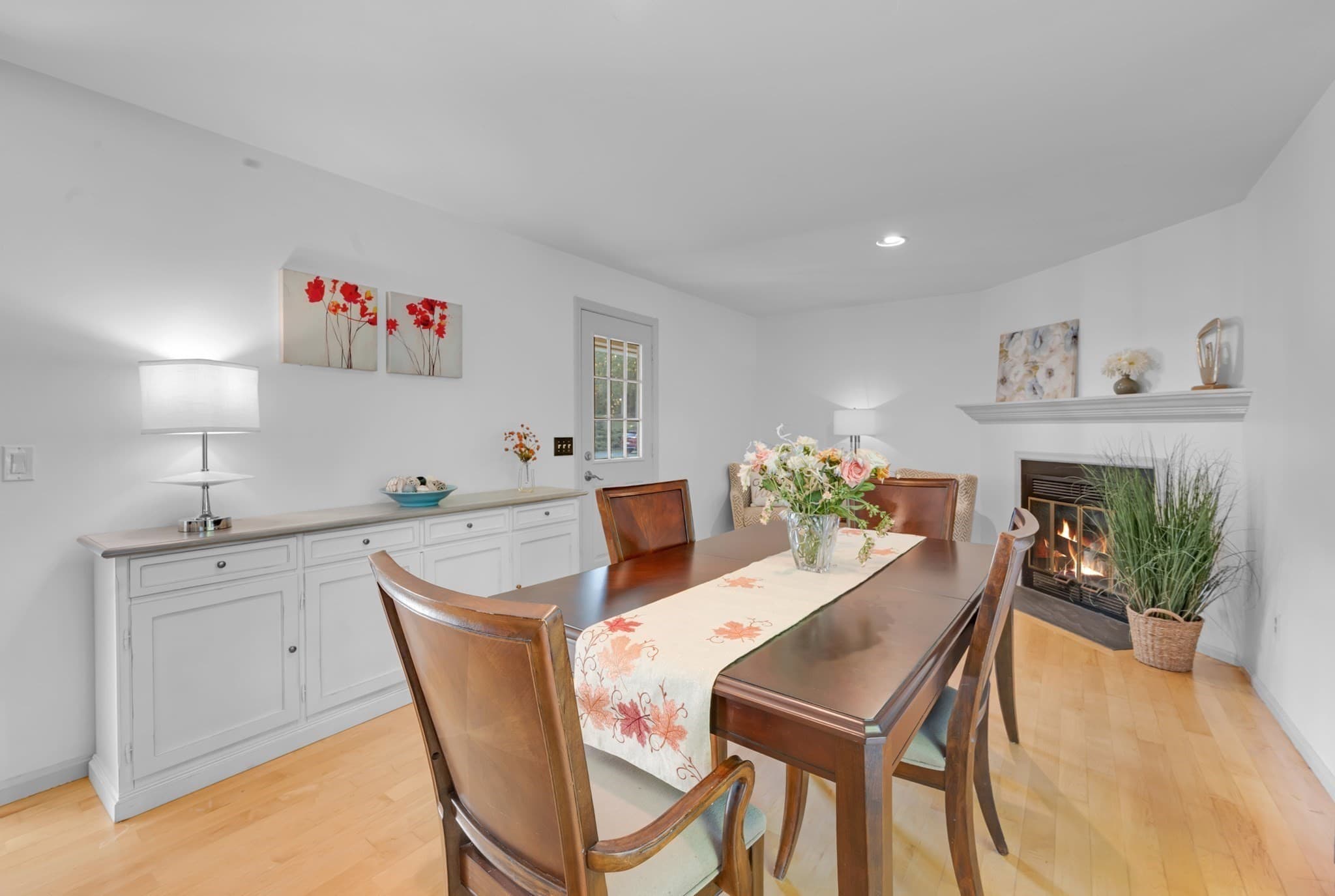 Condominium at 34 Brookdale Circle # 34, Shrewsbury MA 01545, Shrewsbury, photo 5 of 42