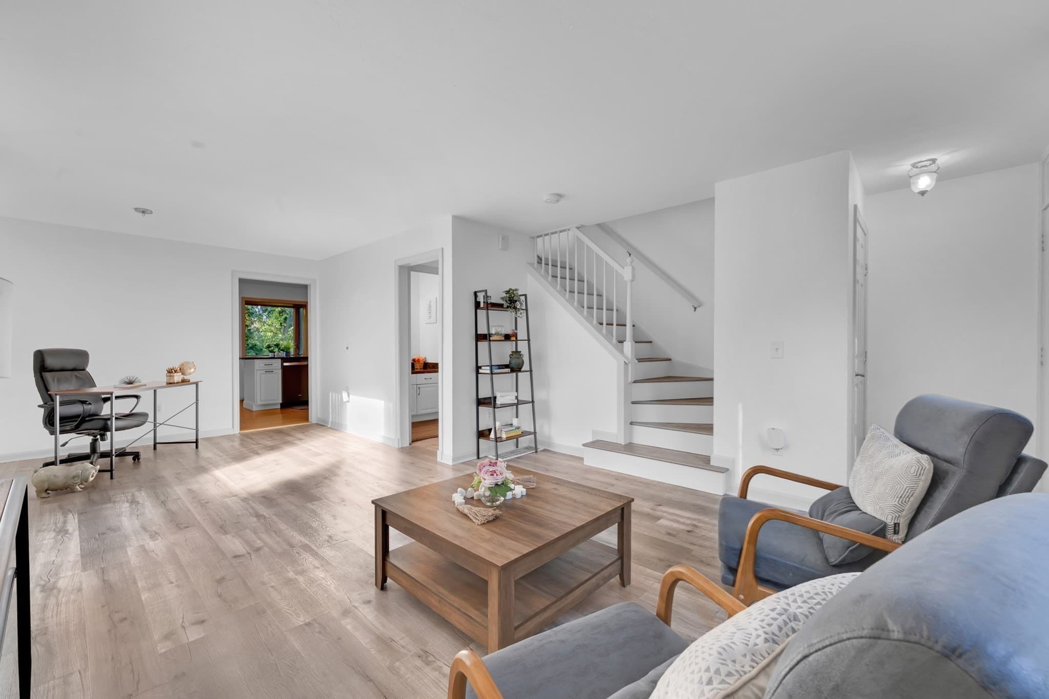 Condominium at 34 Brookdale Circle # 34, Shrewsbury MA 01545, Shrewsbury, photo 15 of 42
