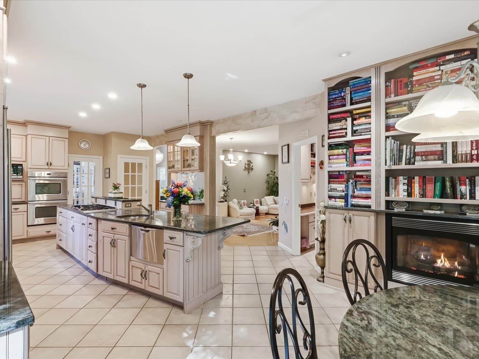 Single Family Residence at 12 King Philip Rd, Sharon MA 02067, Sharon, photo 10 of 41