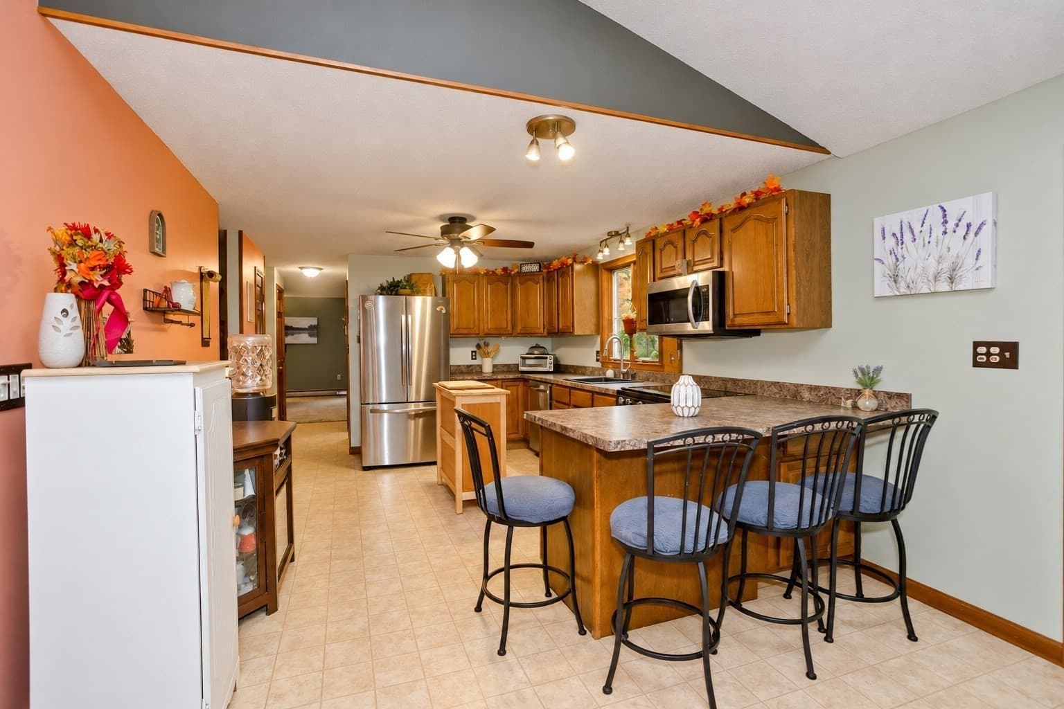 Single Family Residence at 168 Root Rd, Westfield MA 01085, Westfield, photo 6 of 35