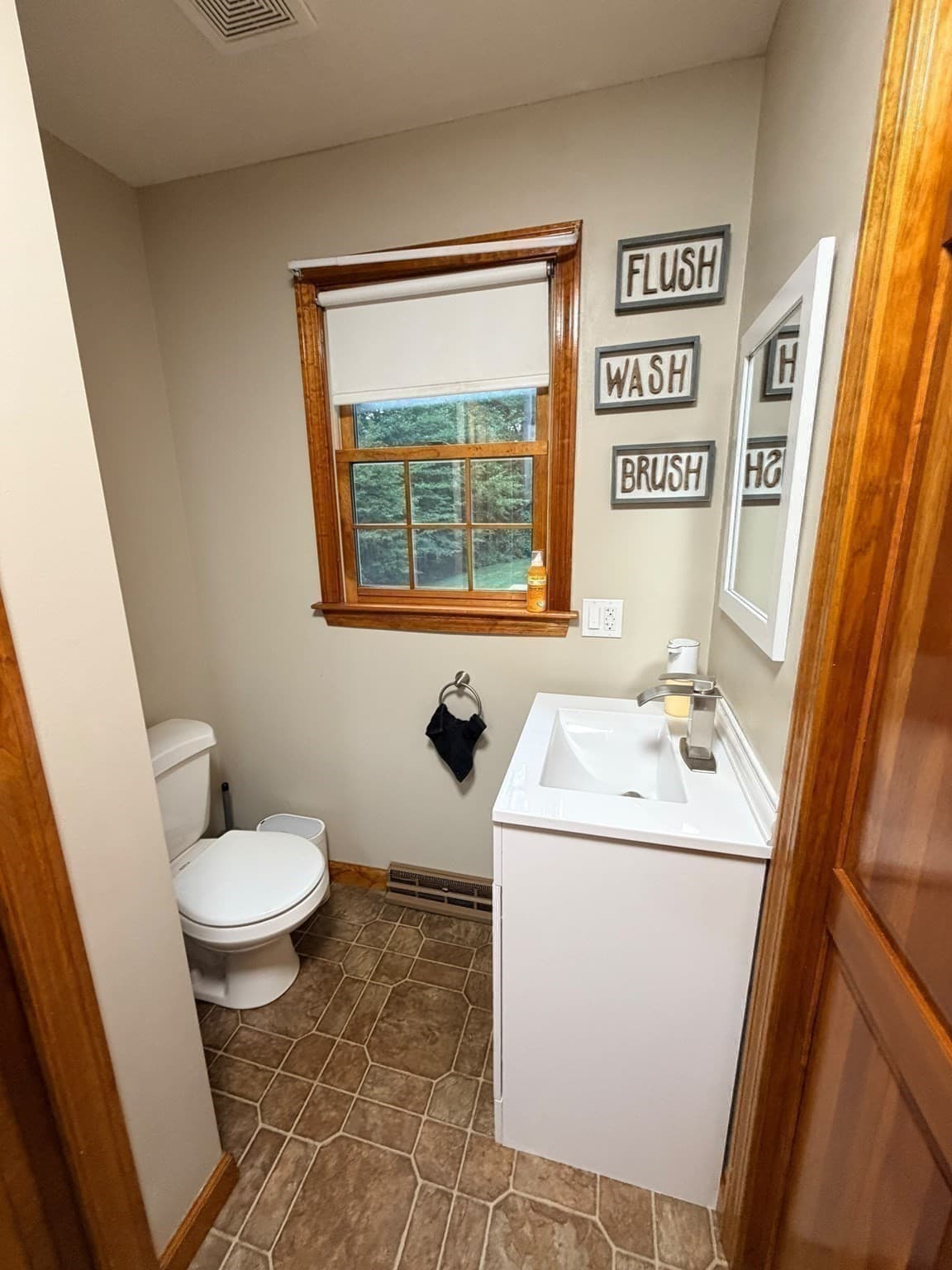 Single Family Residence at 31 Old Farm Rd, Palmer MA 01069, photo 20 of 34