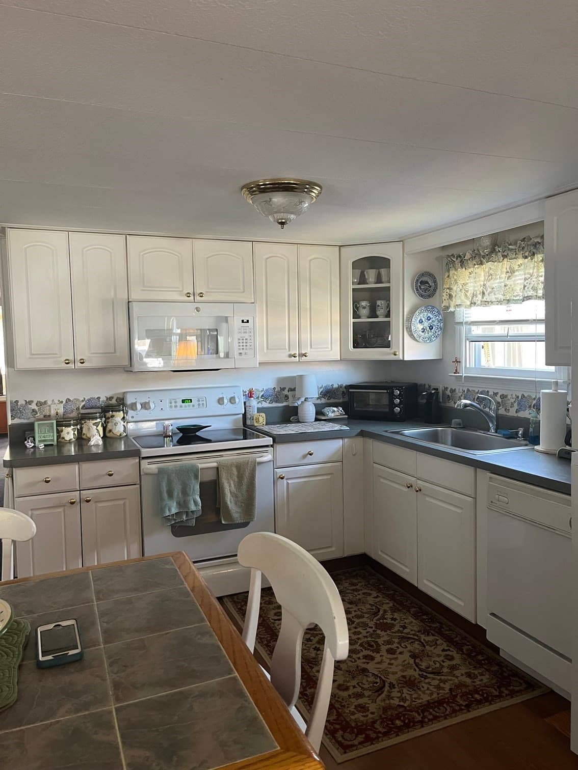 Mobile Home at 18 Eldorado Dr, Marlborough MA 01752, Marlborough, photo 2 of 10