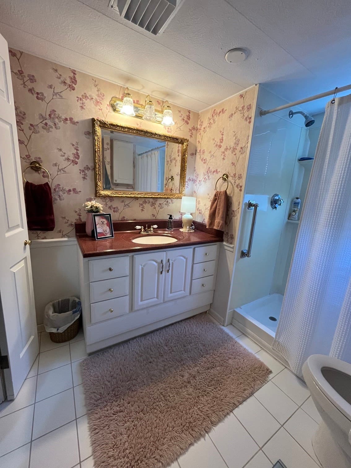 Mobile Home at 18 Eldorado Dr, Marlborough MA 01752, Marlborough, photo 3 of 10