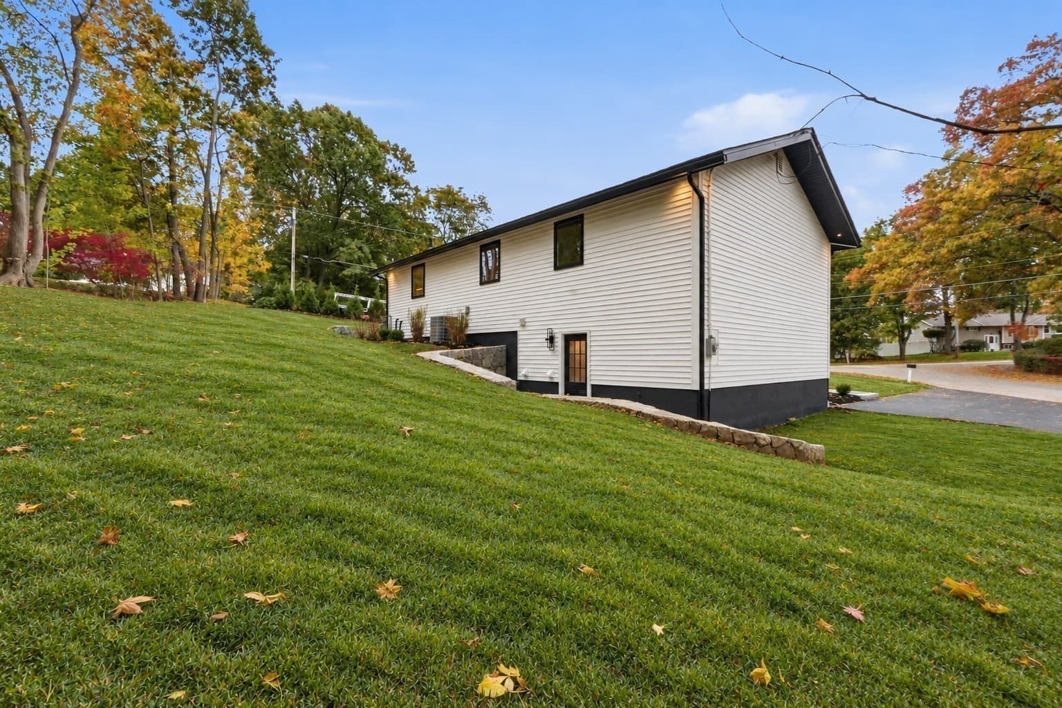 Single Family Residence at 66 Ontario Dr, Hudson MA 01749, photo 32 of 42