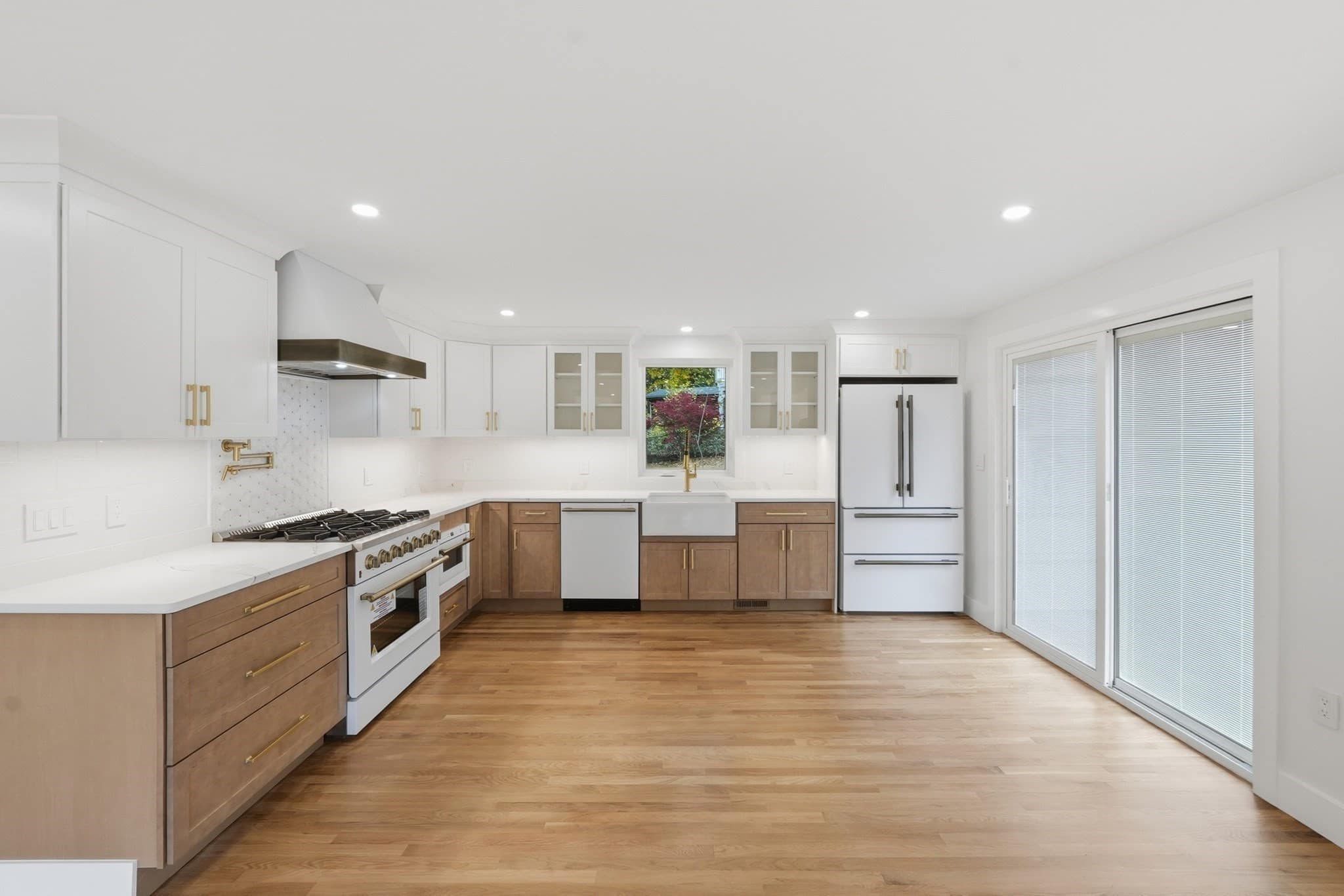Single Family Residence at 66 Ontario Dr, Hudson MA 01749, photo 10 of 42