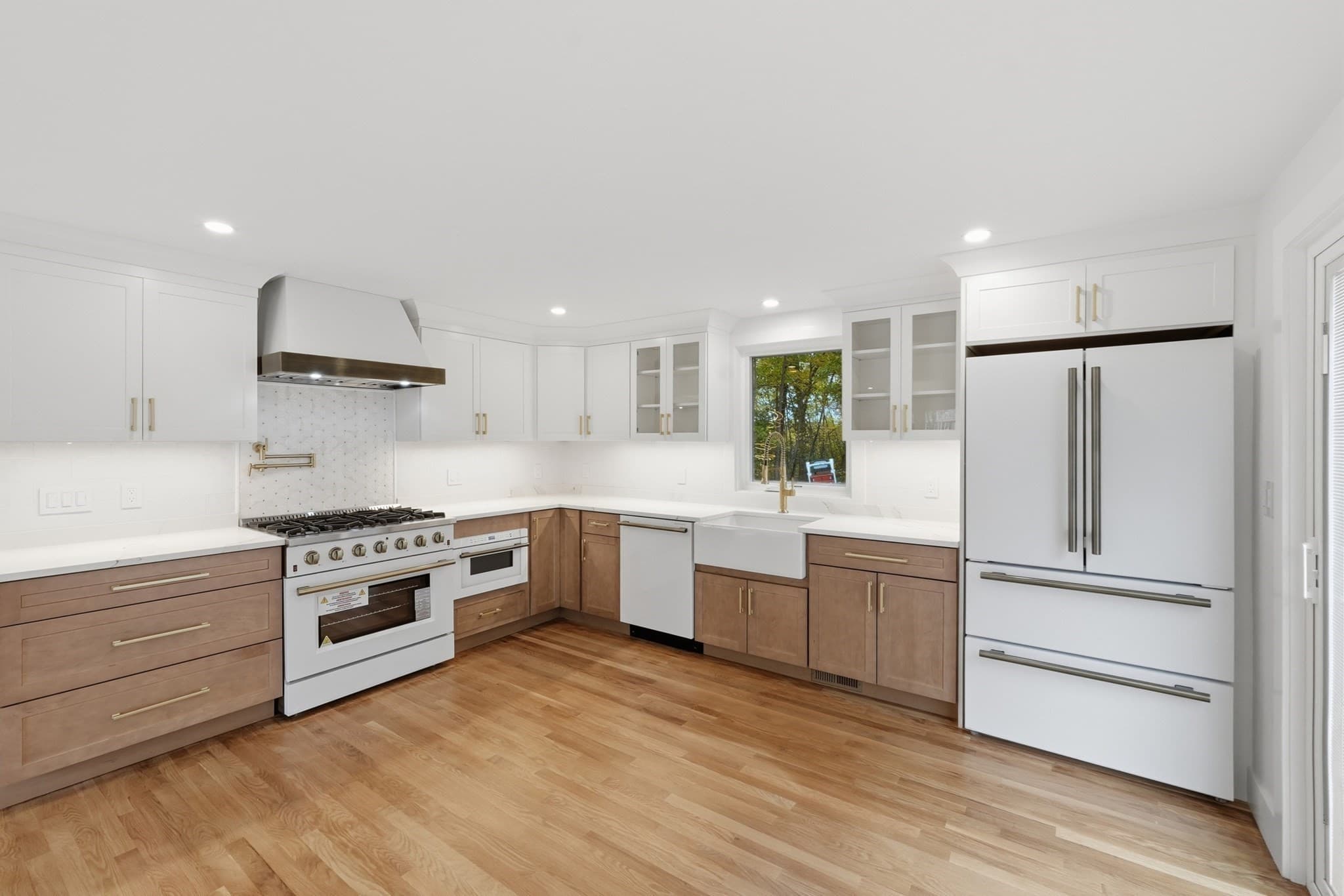 Single Family Residence at 66 Ontario Dr, Hudson MA 01749, photo 11 of 42