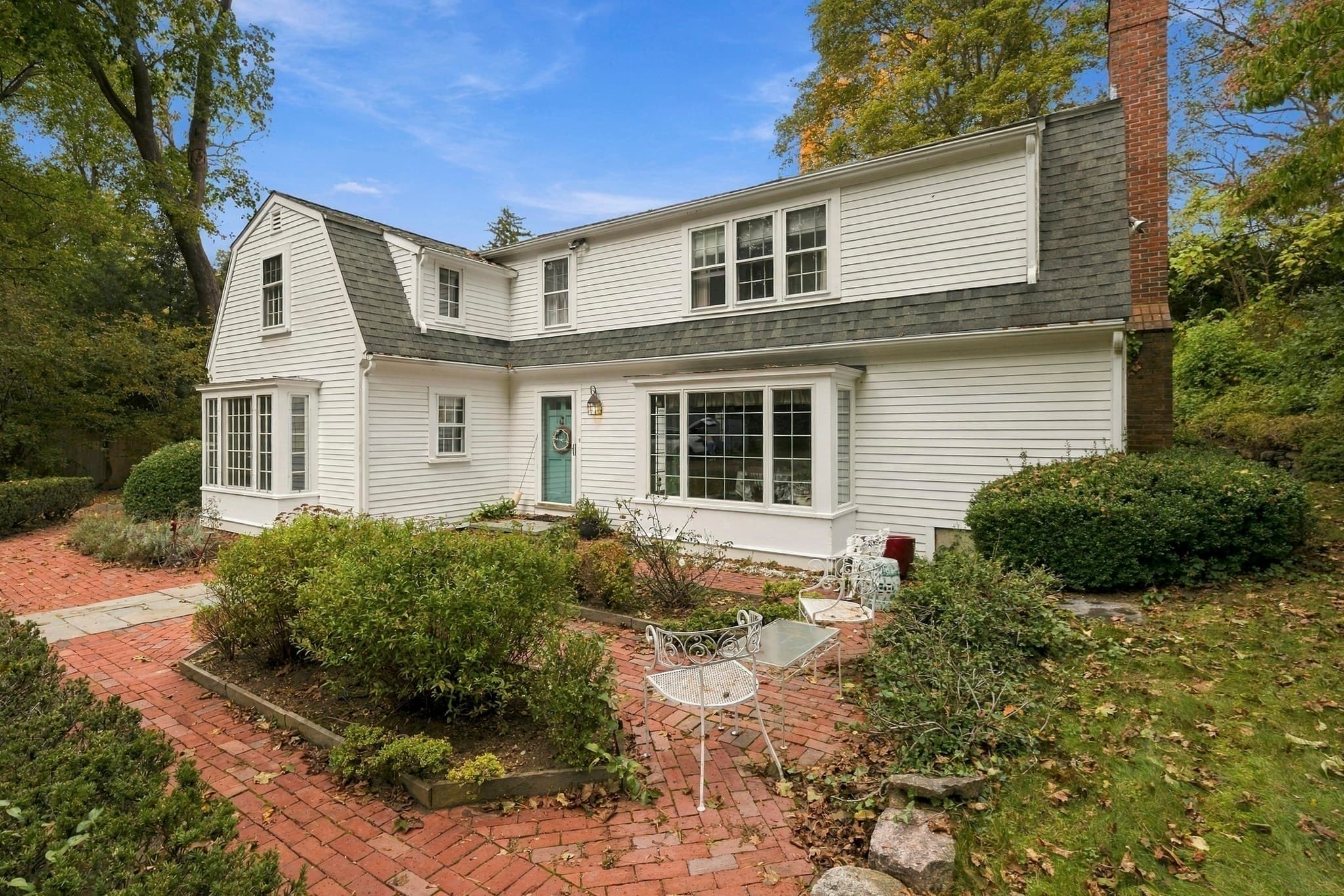 Single Family Residence at 102 Central St, Hingham MA 02043, photo 2 of 21