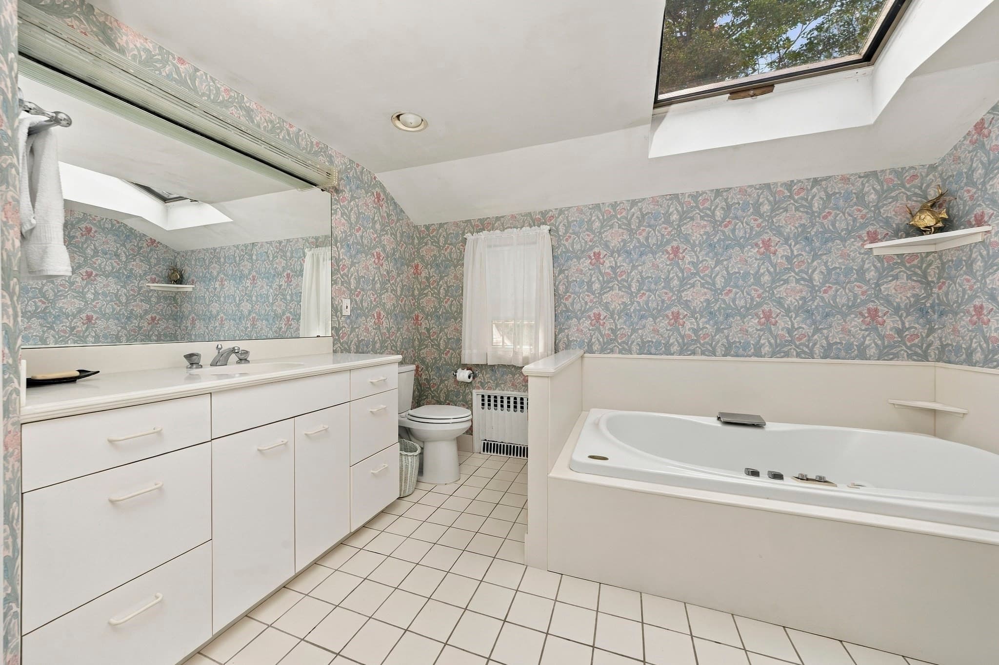 Single Family Residence at 102 Central St, Hingham MA 02043, photo 16 of 21