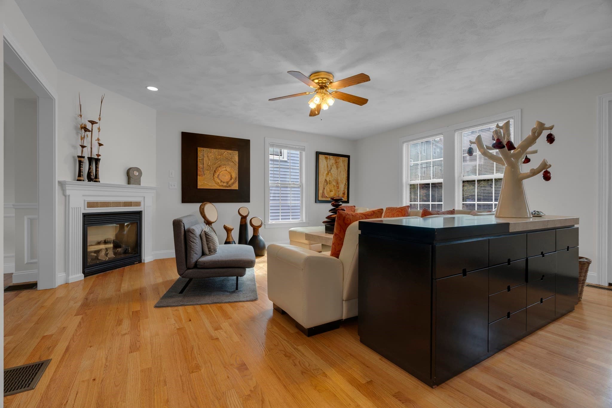 Condominium at 121 Nonantum St # B, Boston MA 02135, Boston, photo 3 of 17