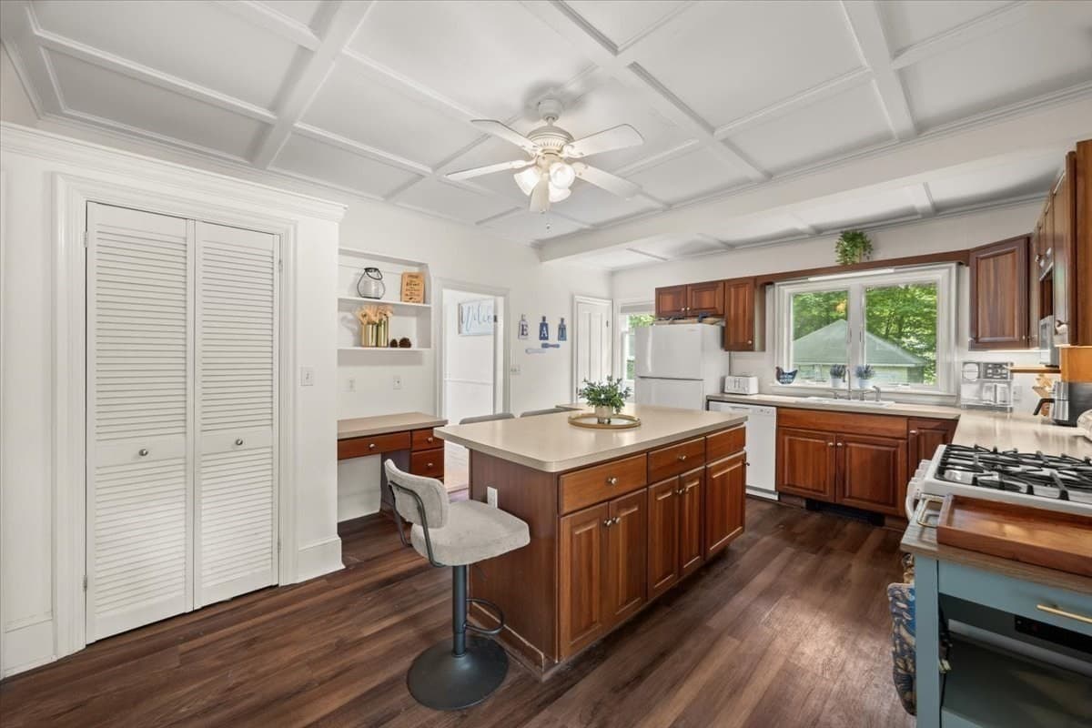 Single Family Residence at 1 Clinton Street, Mansfield MA 02048, Mansfield, photo 8 of 25