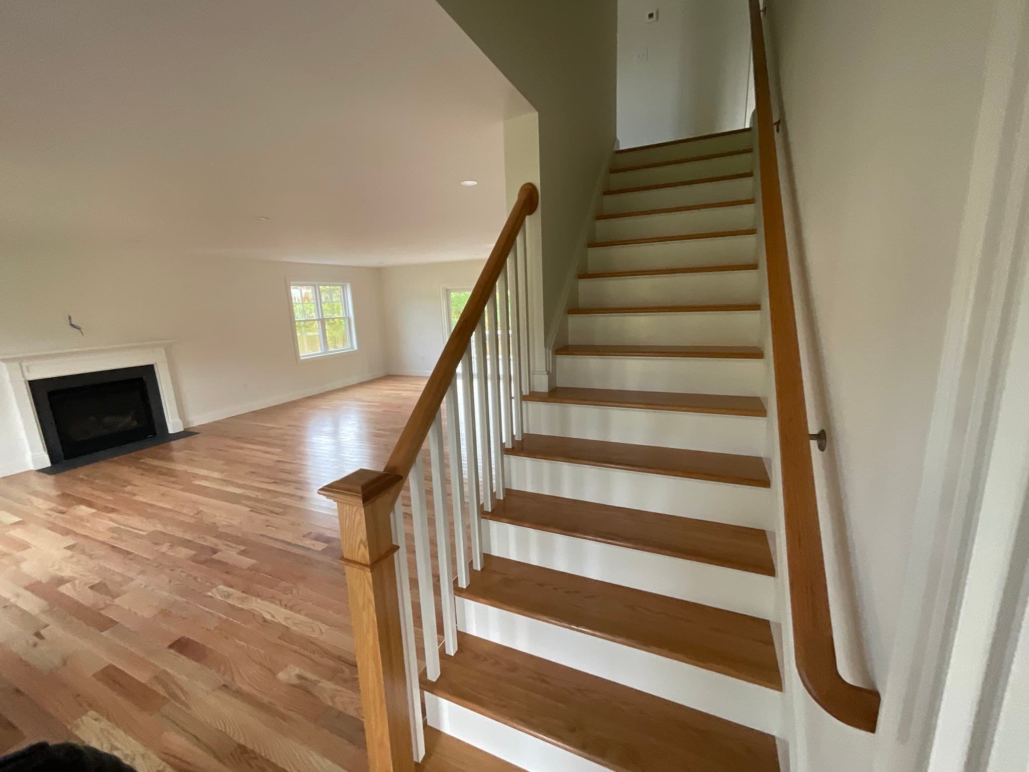 Single Family Residence at 10 Boxberry Lane, Freetown MA 02717, photo 6 of 15