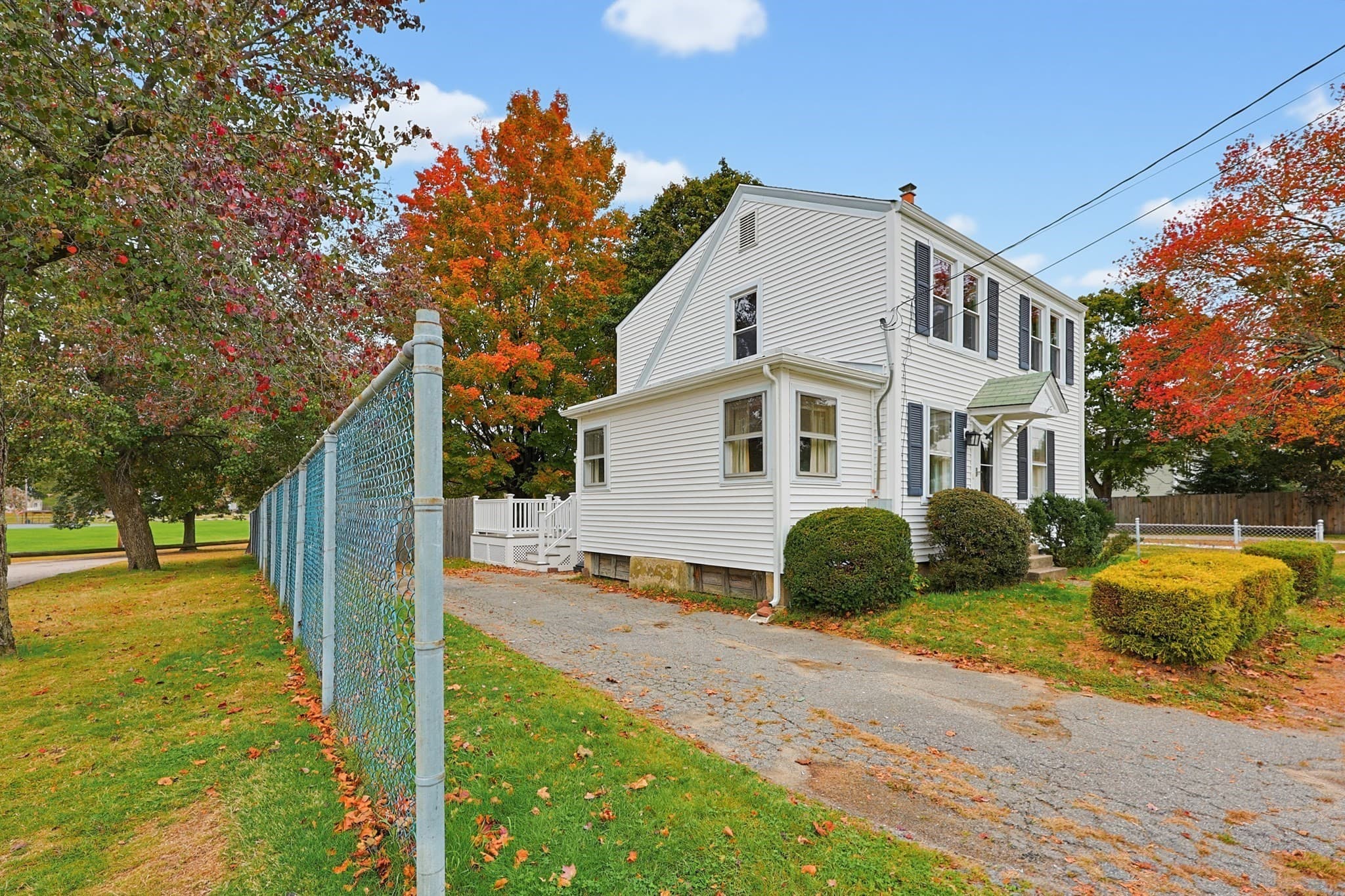 Single Family Residence at 23 Adamsdale, Attleboro MA 02703, photo 3 of 25
