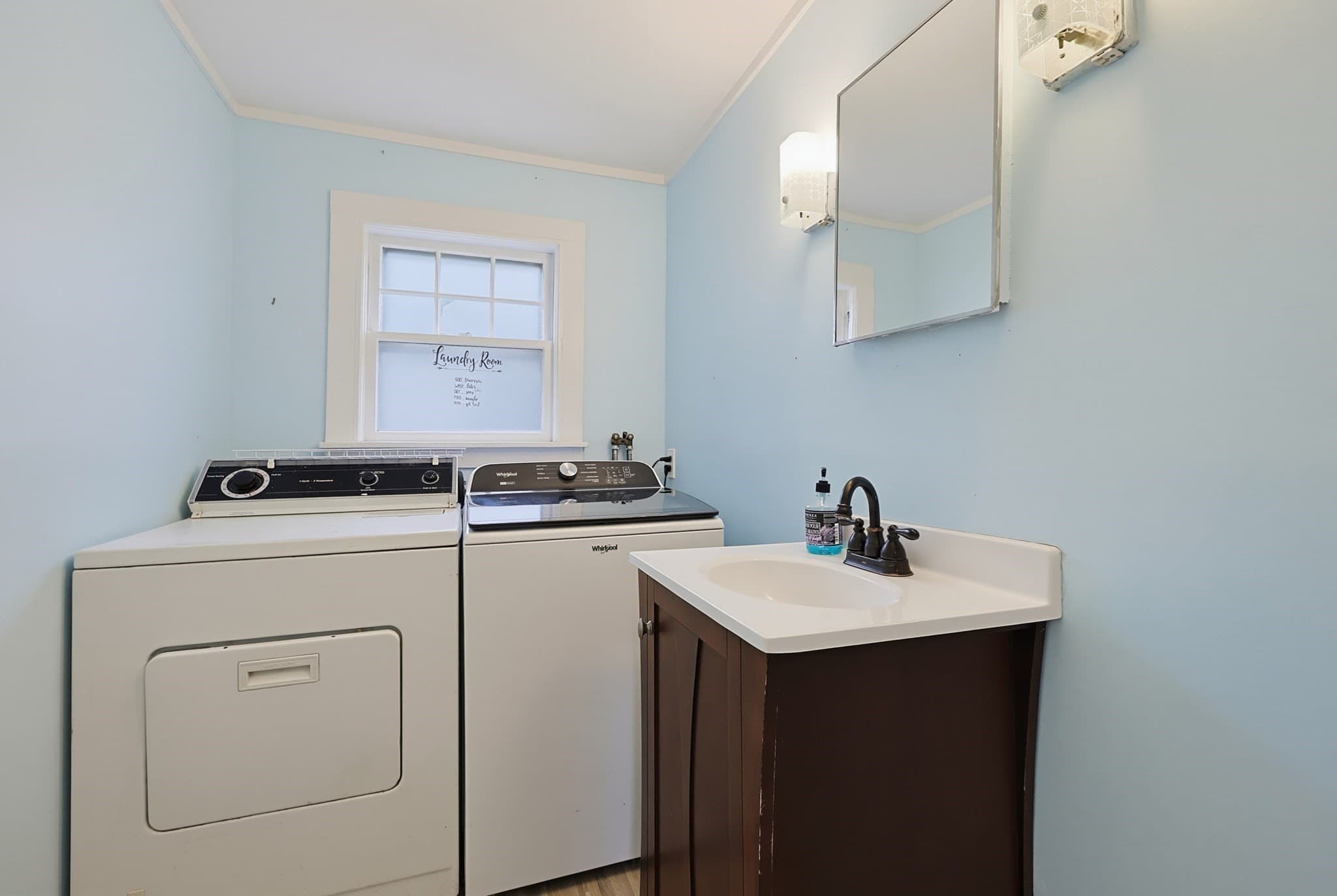 Single Family Residence at 23 Adamsdale, Attleboro MA 02703, photo 9 of 25
