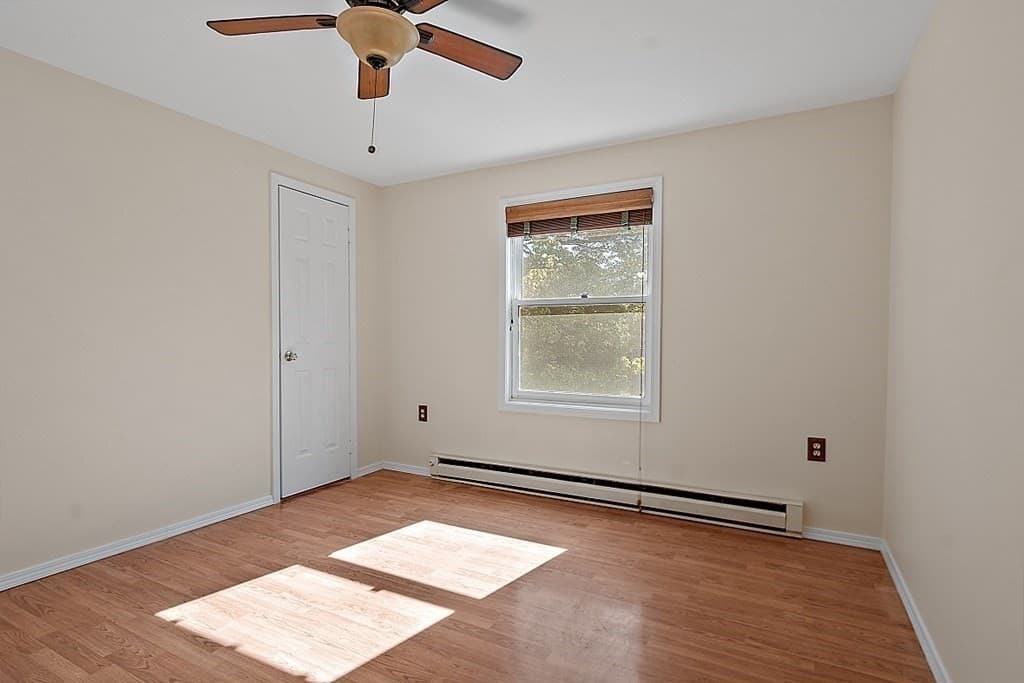 Single Family Residence at 1476 Main St, Leominster MA 01453, photo 6 of 9