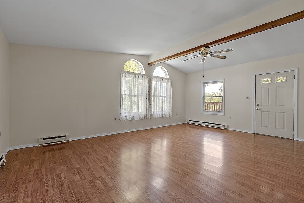 Single Family Residence at 1476 Main St, Leominster MA 01453, photo 5 of 9