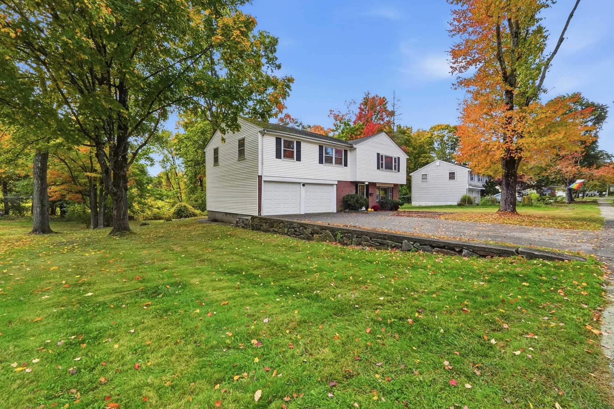 Single Family Residence at 4 Angelica Dr., Framingham MA 01701, Framingham, photo 2 of 42