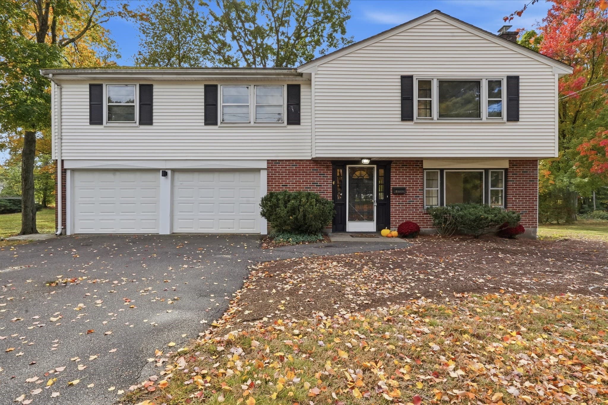 4 Angelica Dr., Framingham MA 01701