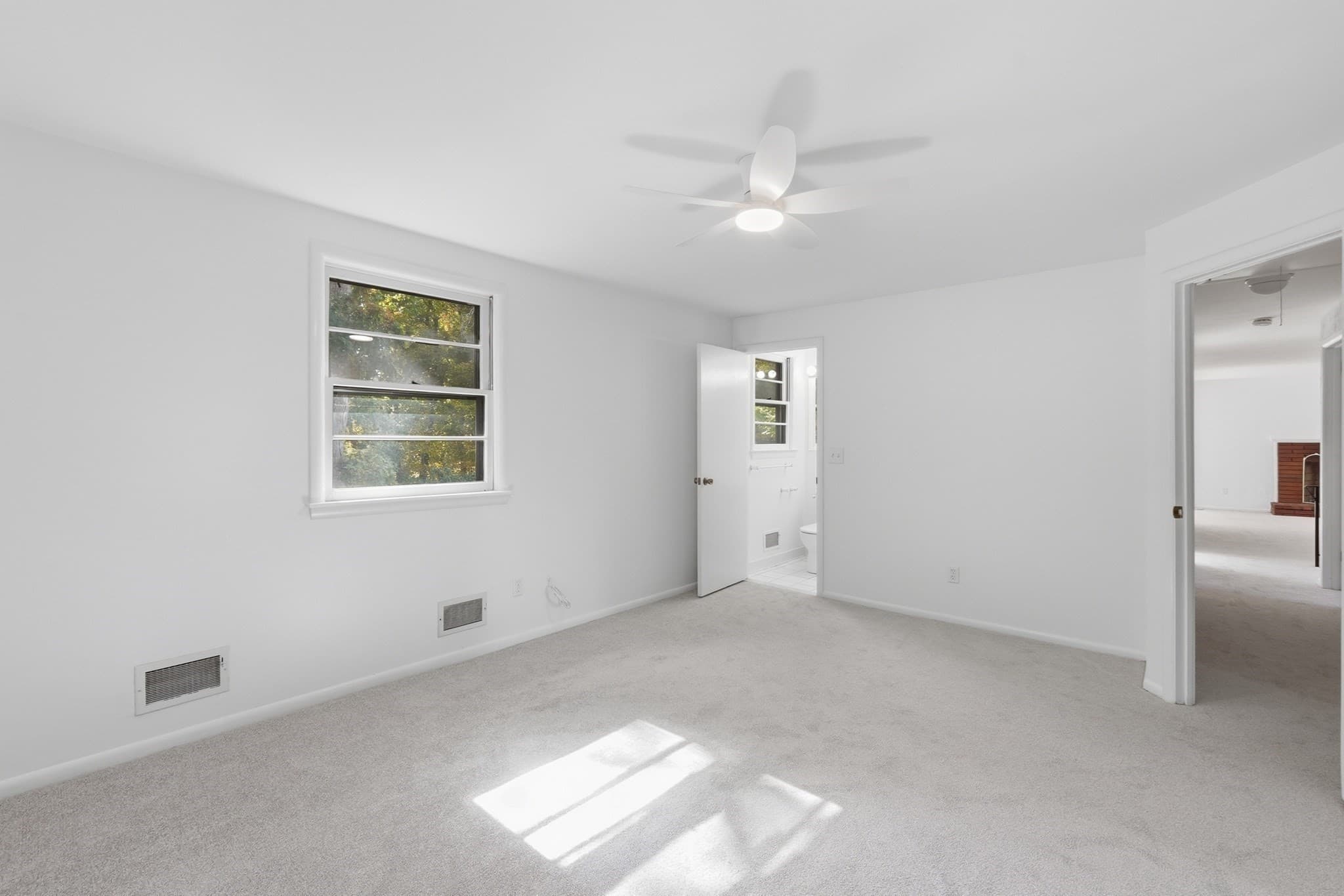 Single Family Residence at 4 Angelica Dr., Framingham MA 01701, Framingham, photo 15 of 42