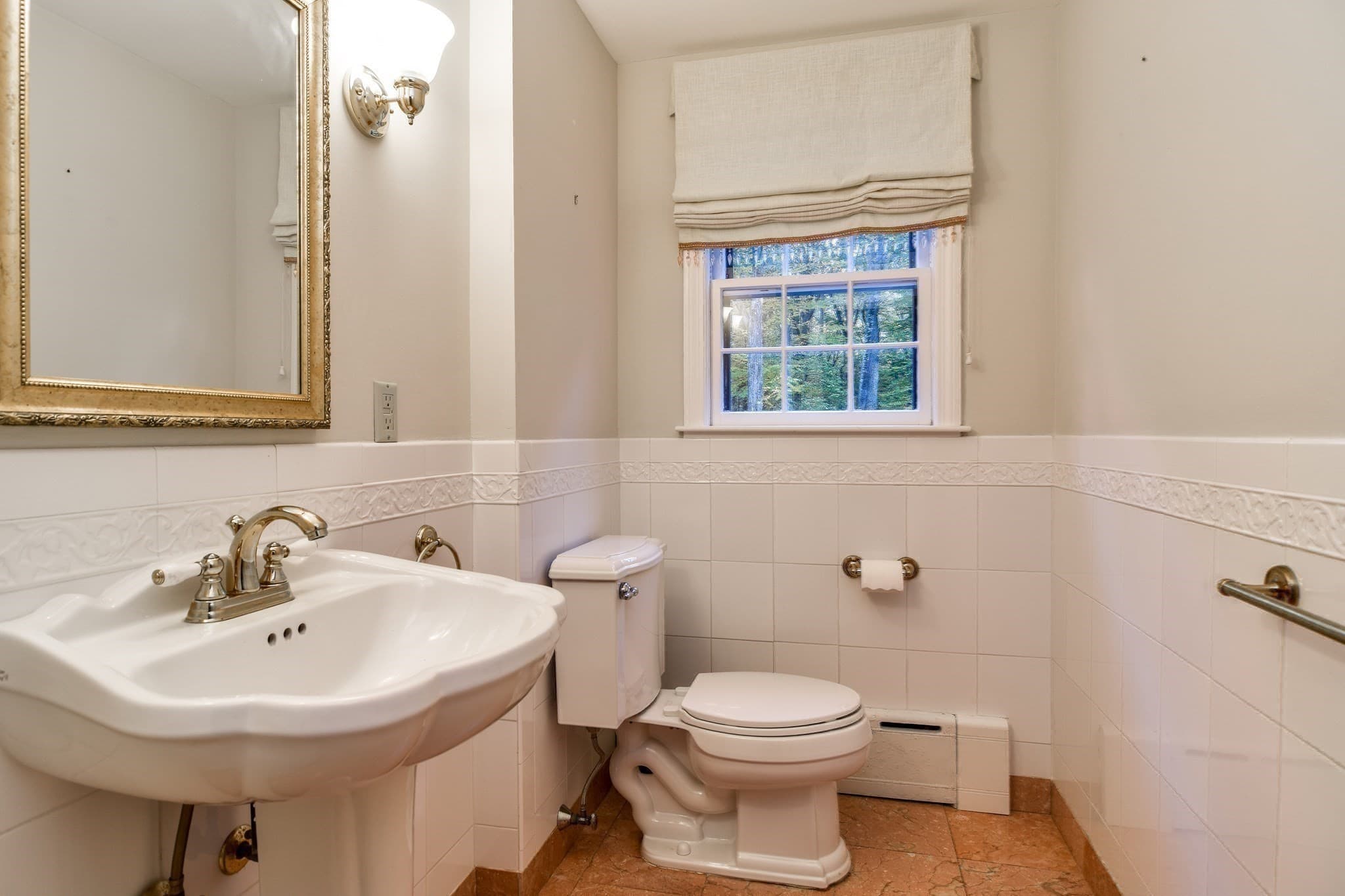 Single Family Residence at 15 Juniper Ln, Dover MA 02030, photo 12 of 23