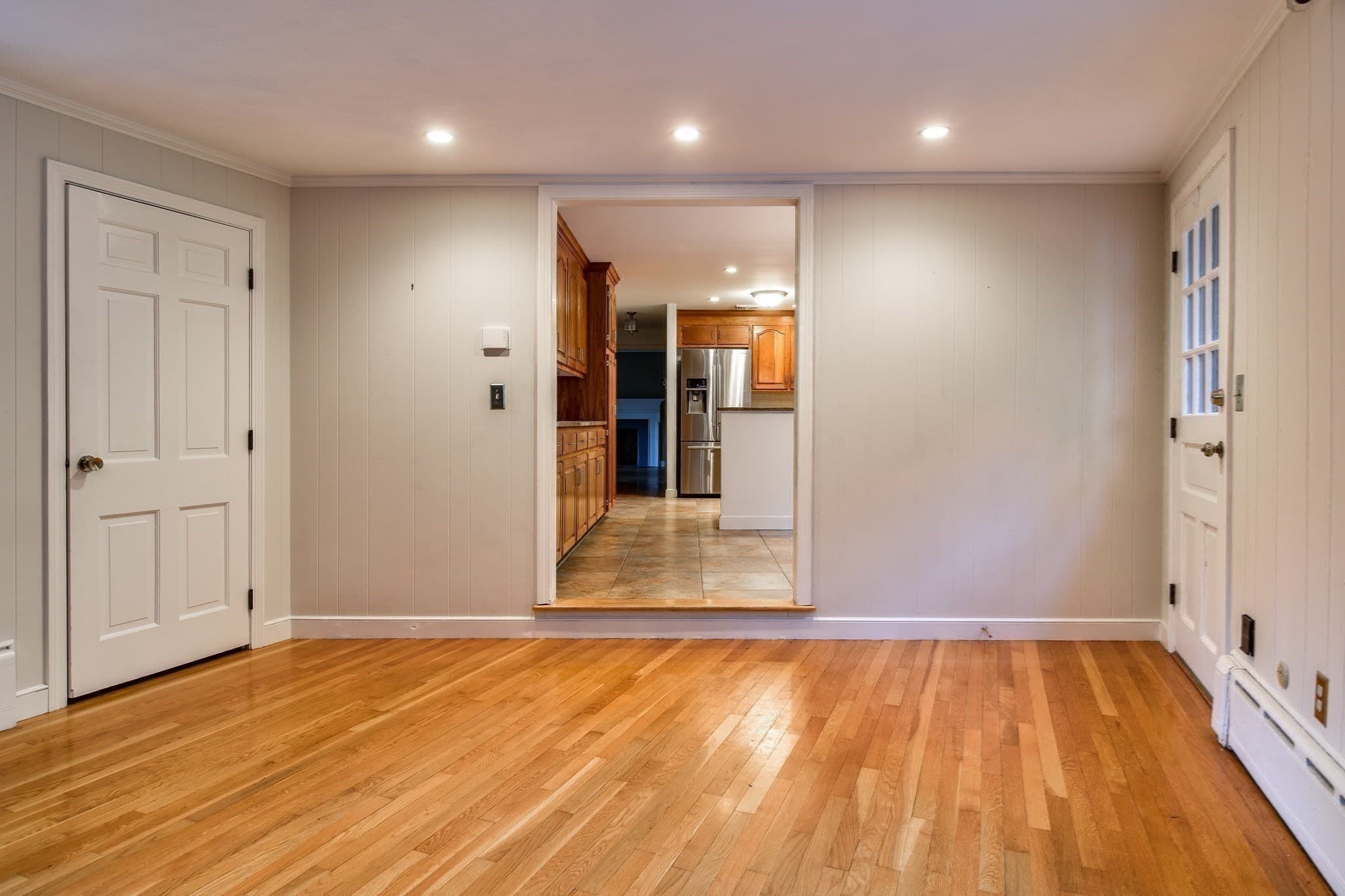 Single Family Residence at 15 Juniper Ln, Dover MA 02030, photo 11 of 23