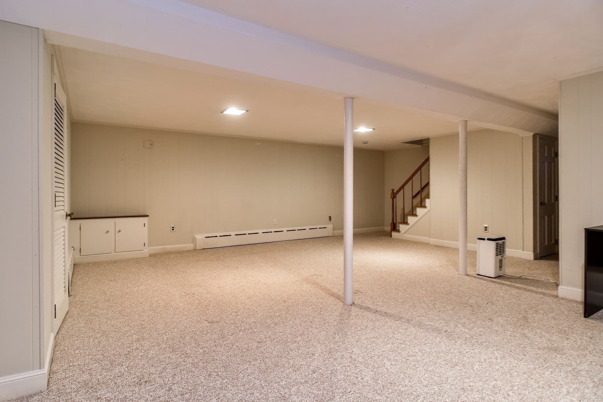Single Family Residence at 15 Juniper Ln, Dover MA 02030, photo 19 of 23