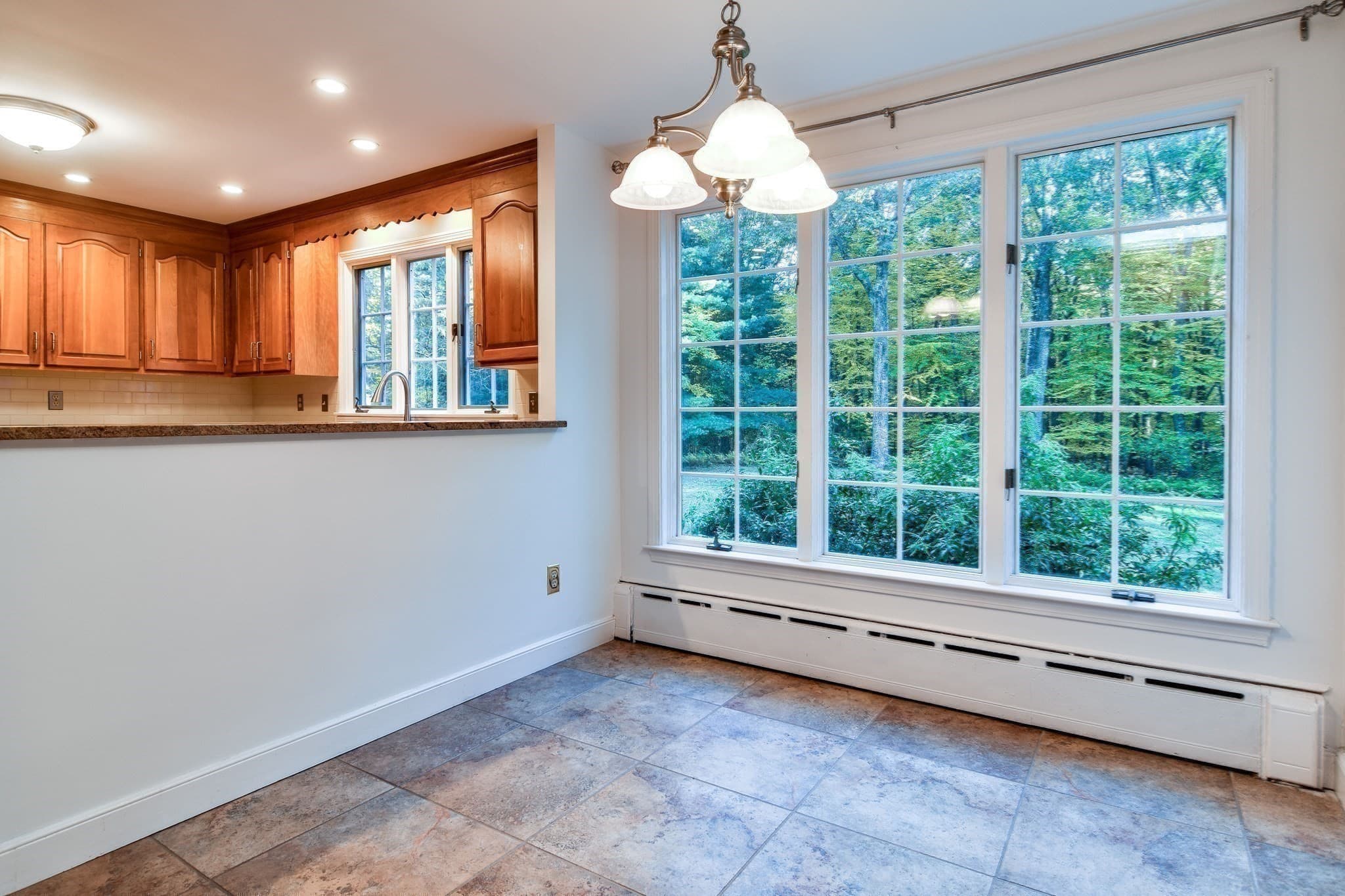 Single Family Residence at 15 Juniper Ln, Dover MA 02030, photo 8 of 23