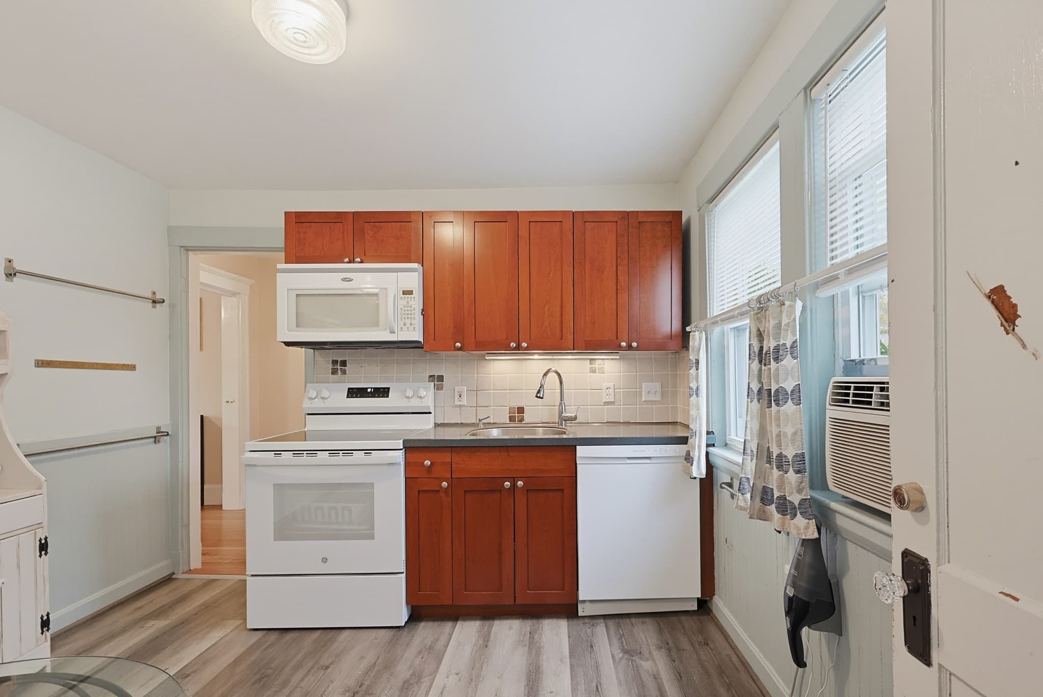 Condominium at 5 Walnut St # 1, Framingham MA 01702, photo 15 of 26