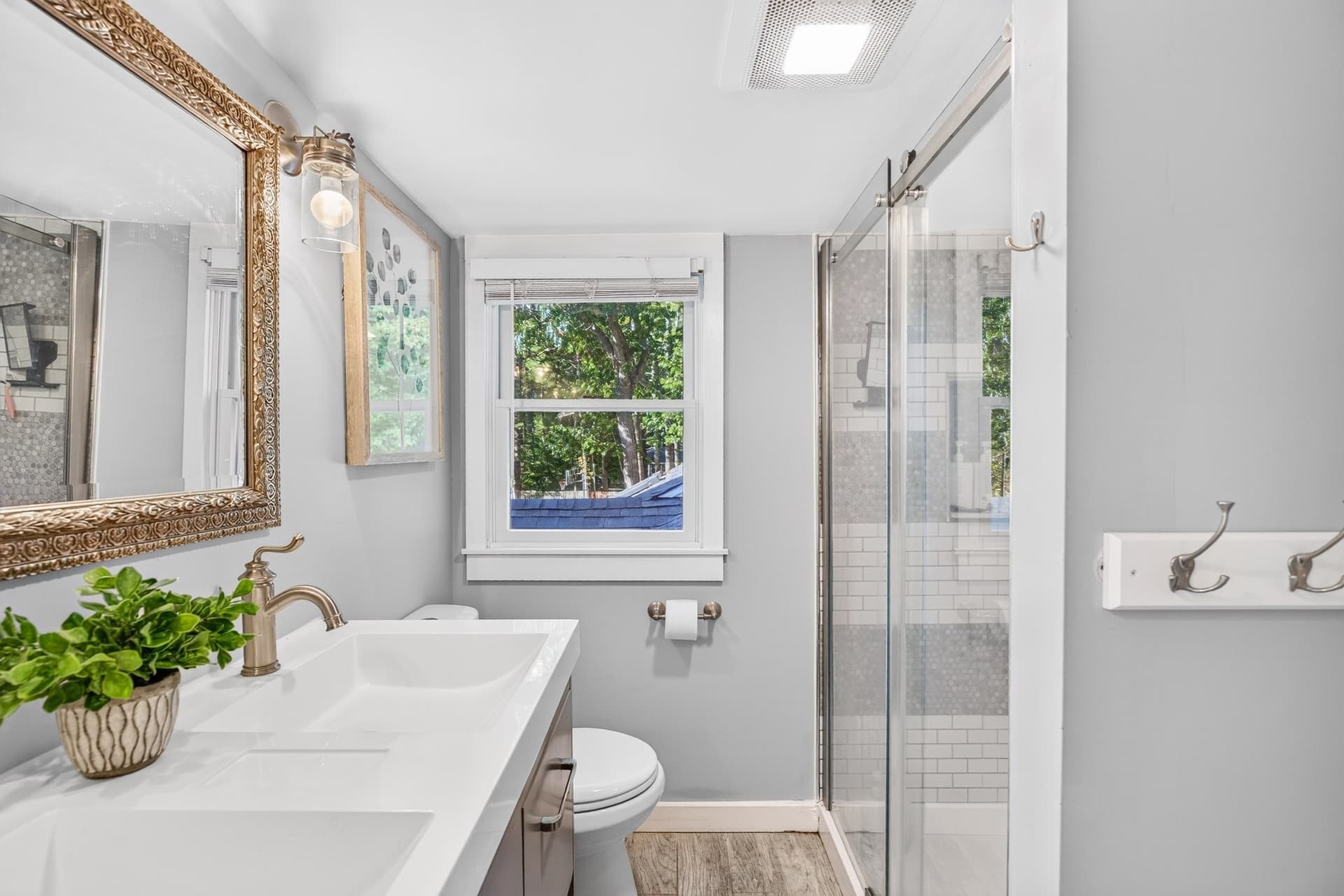Single Family Residence at 128 Bayridge Ln, Duxbury MA 02332, photo 22 of 41