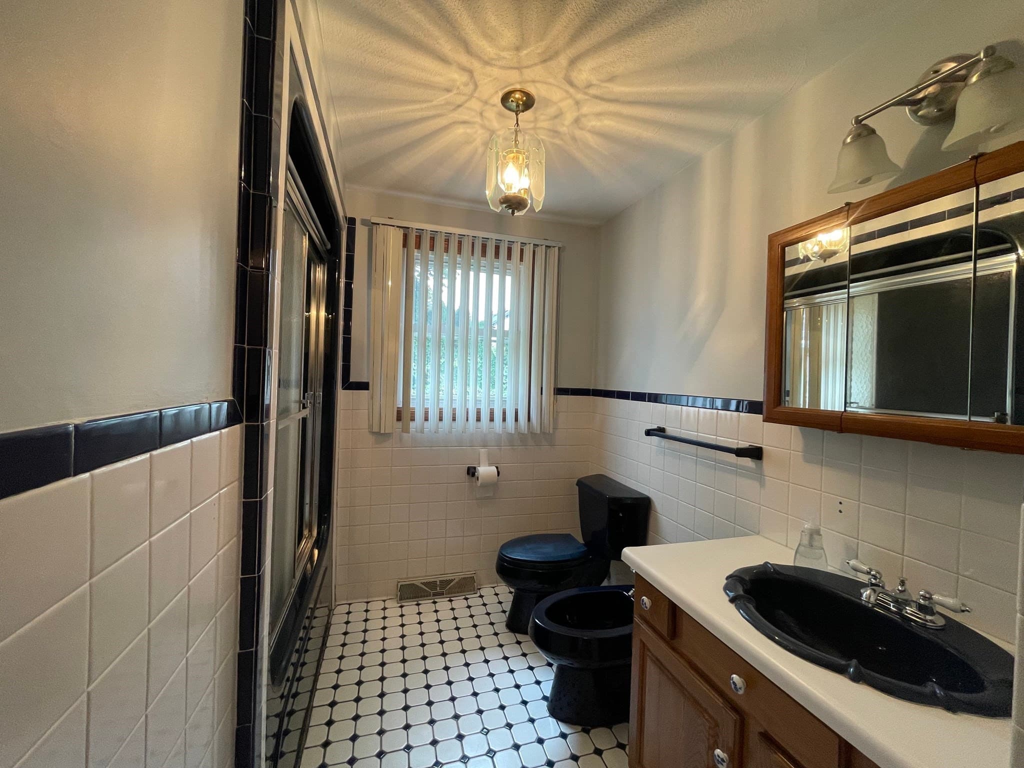 Single Family Residence at 28 Lewis Street, Fall River MA 02720, Fall River, photo 5 of 10