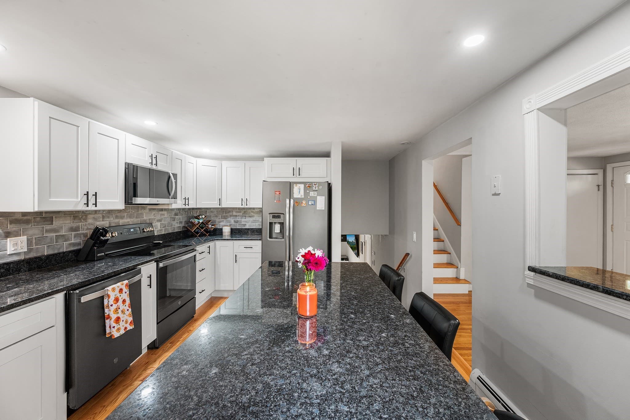 Single Family Residence at 95 Baldwin Rd, Billerica MA 01821, Billerica, photo 10 of 40