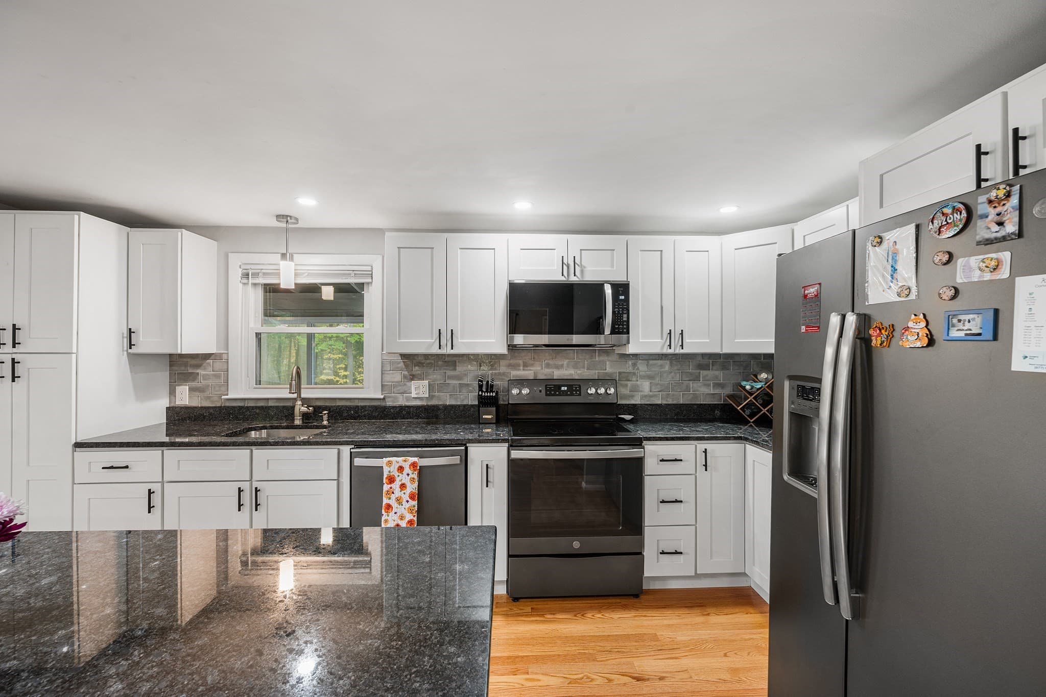 Single Family Residence at 95 Baldwin Rd, Billerica MA 01821, Billerica, photo 8 of 40