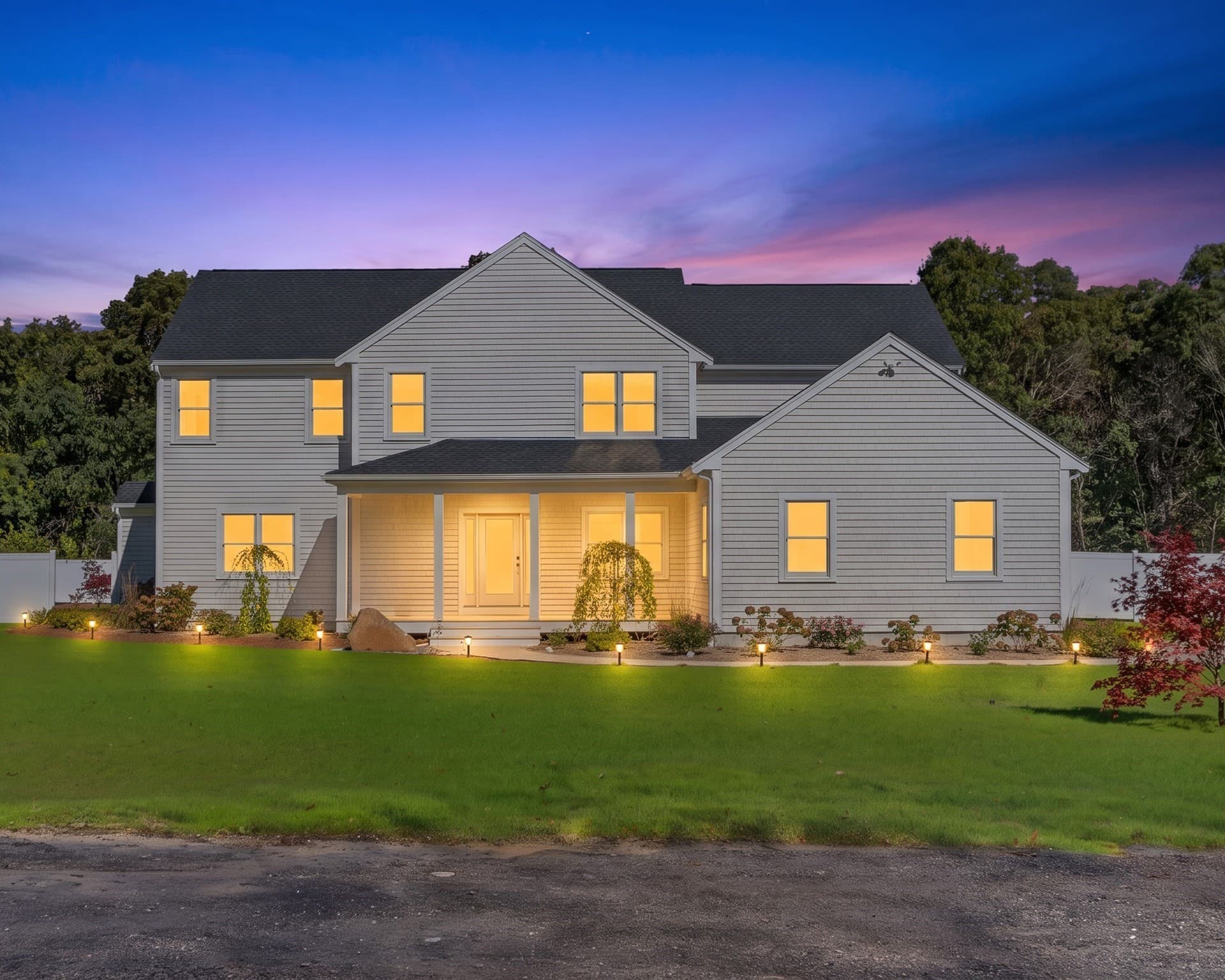 152 Central Ave, Falmouth MA 02536