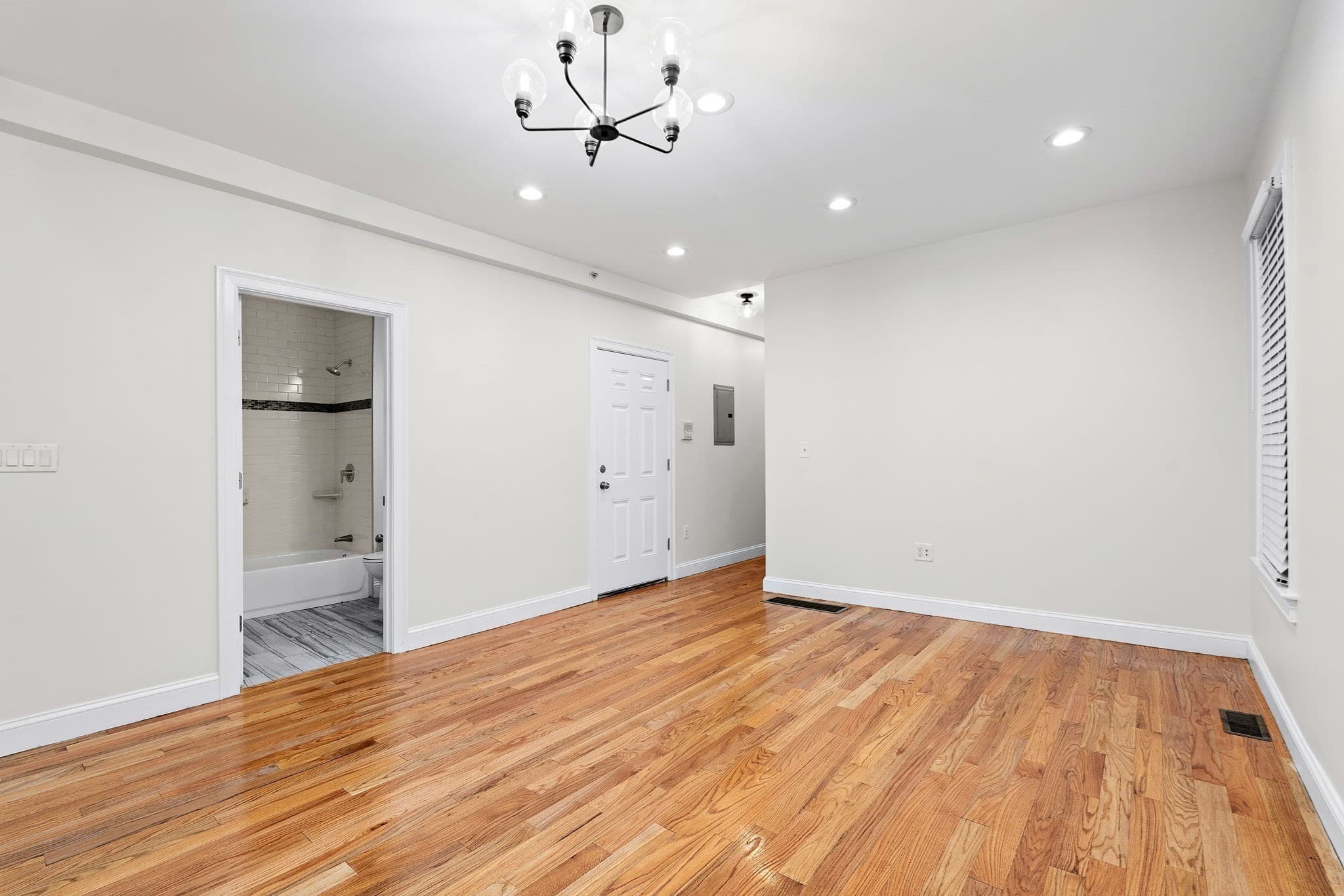 Condominium at 108 Bennington St # 1, Boston MA 02128, Boston, photo 9 of 29