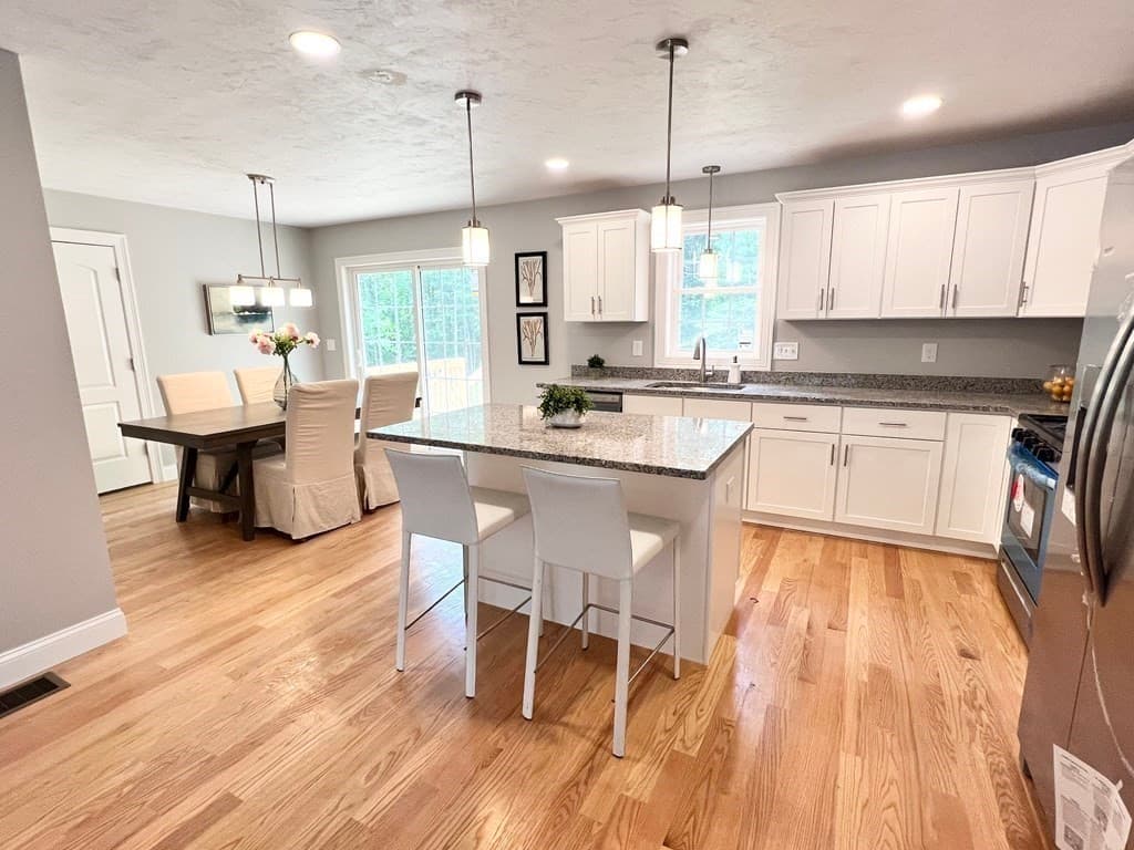 Condominium at 2 Bassett # A, Taunton MA 02780, Taunton, photo 4 of 14