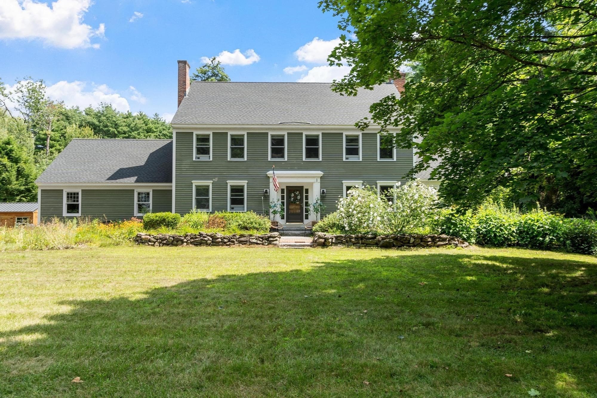 Single Family Residence at 11 Francis Ave, Lunenburg MA 01462, Lunenburg, photo 3 of 42