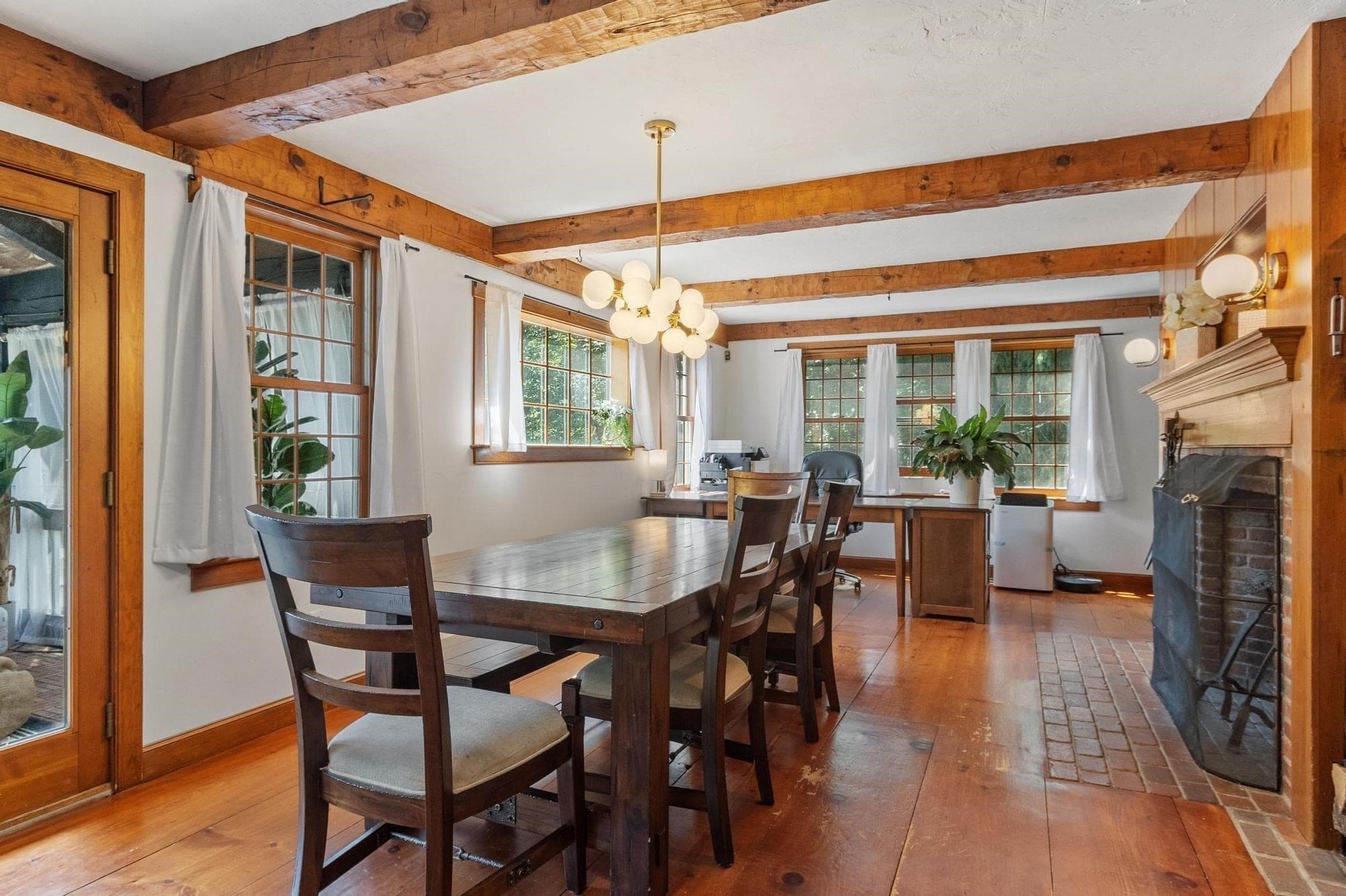 Single Family Residence at 11 Francis Ave, Lunenburg MA 01462, Lunenburg, photo 9 of 42