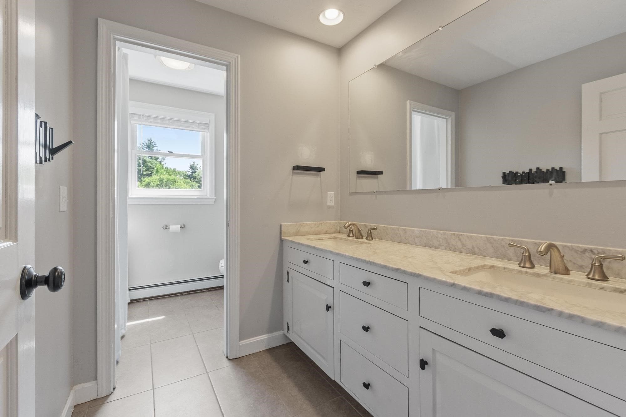 Single Family Residence at 11 Francis Ave, Lunenburg MA 01462, Lunenburg, photo 25 of 42