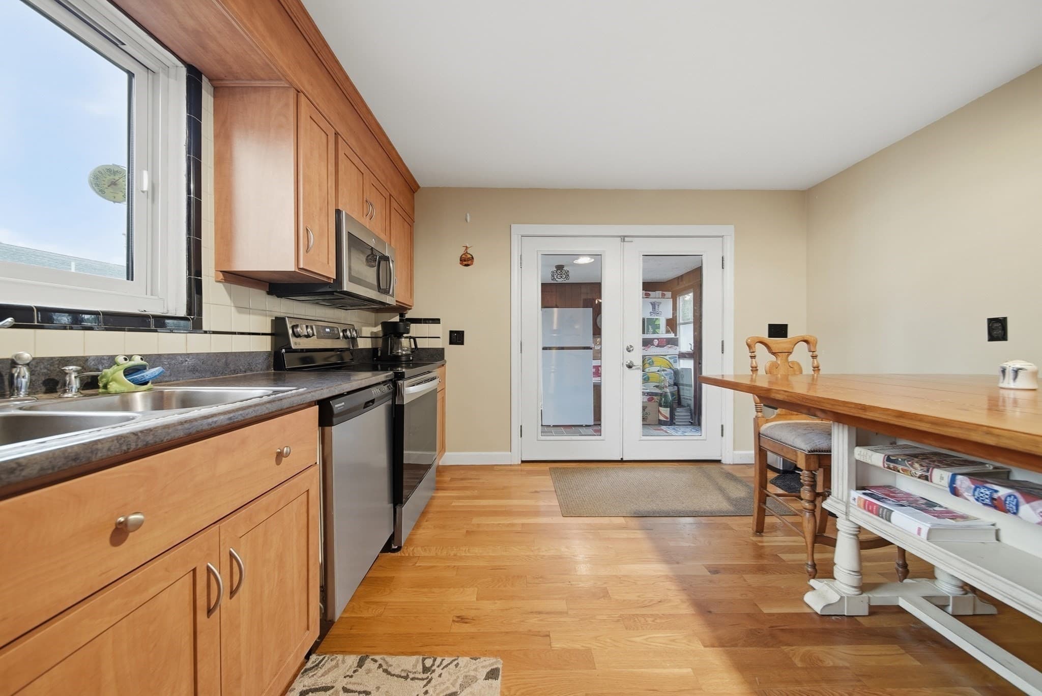 Single Family Residence at 74 Plimpton Ave, Norwood MA 02062, photo 6 of 29