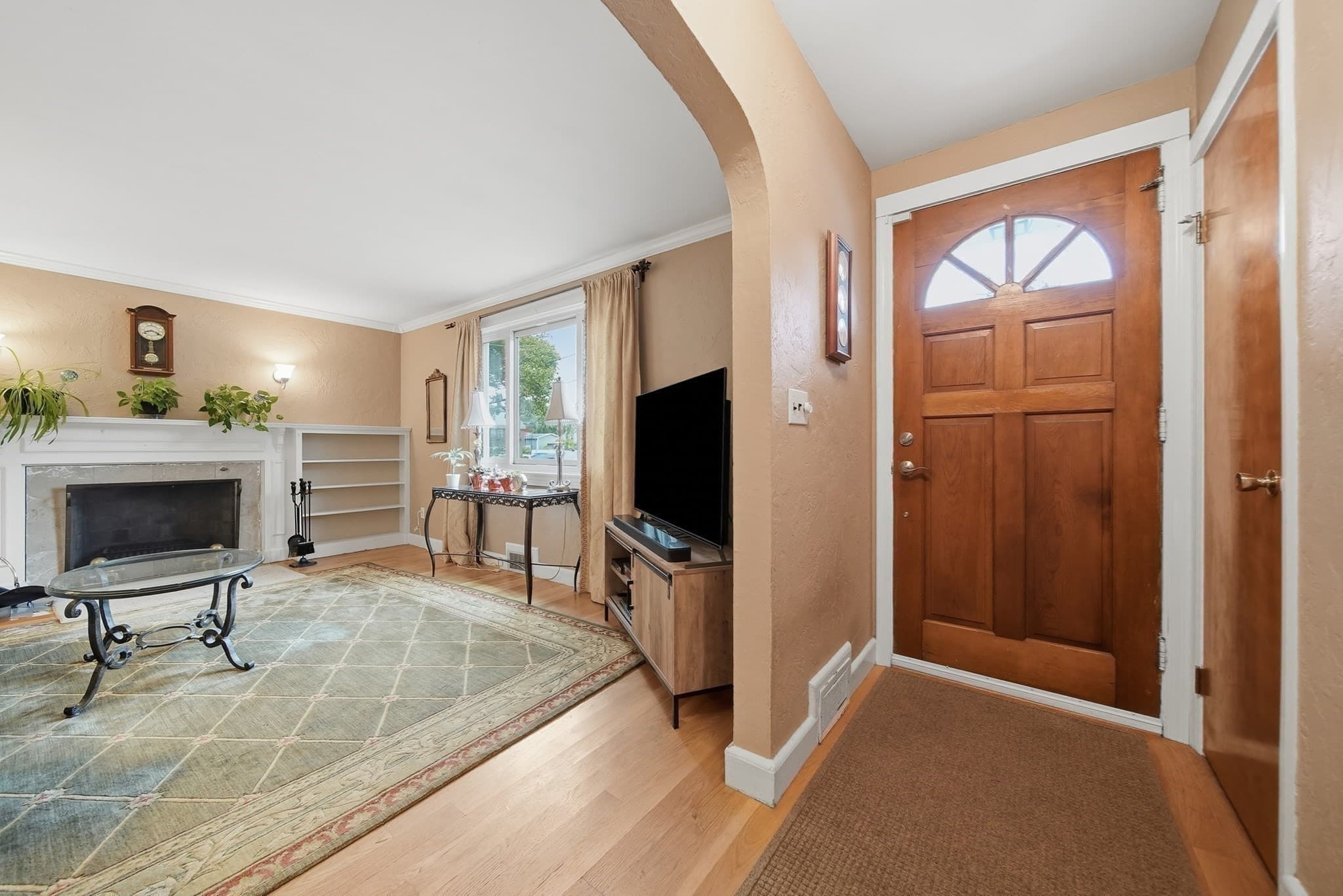 Single Family Residence at 74 Plimpton Ave, Norwood MA 02062, photo 7 of 29