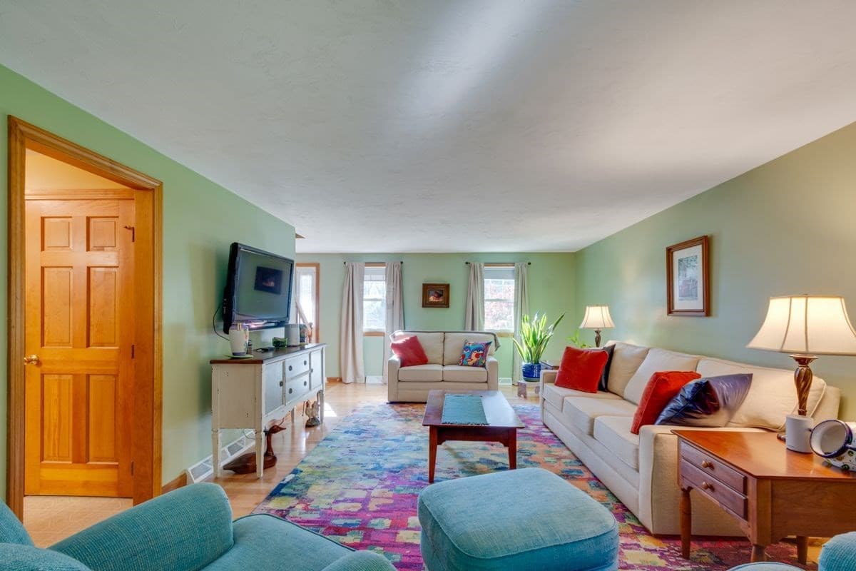 Single Family Residence at 9 Beatty Ln, Easton MA 02375, photo 9 of 34